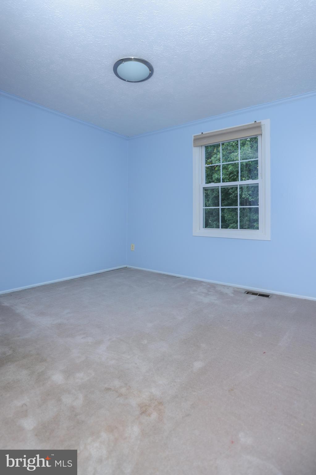 HALLFIELD MANOR - Residential Lease
