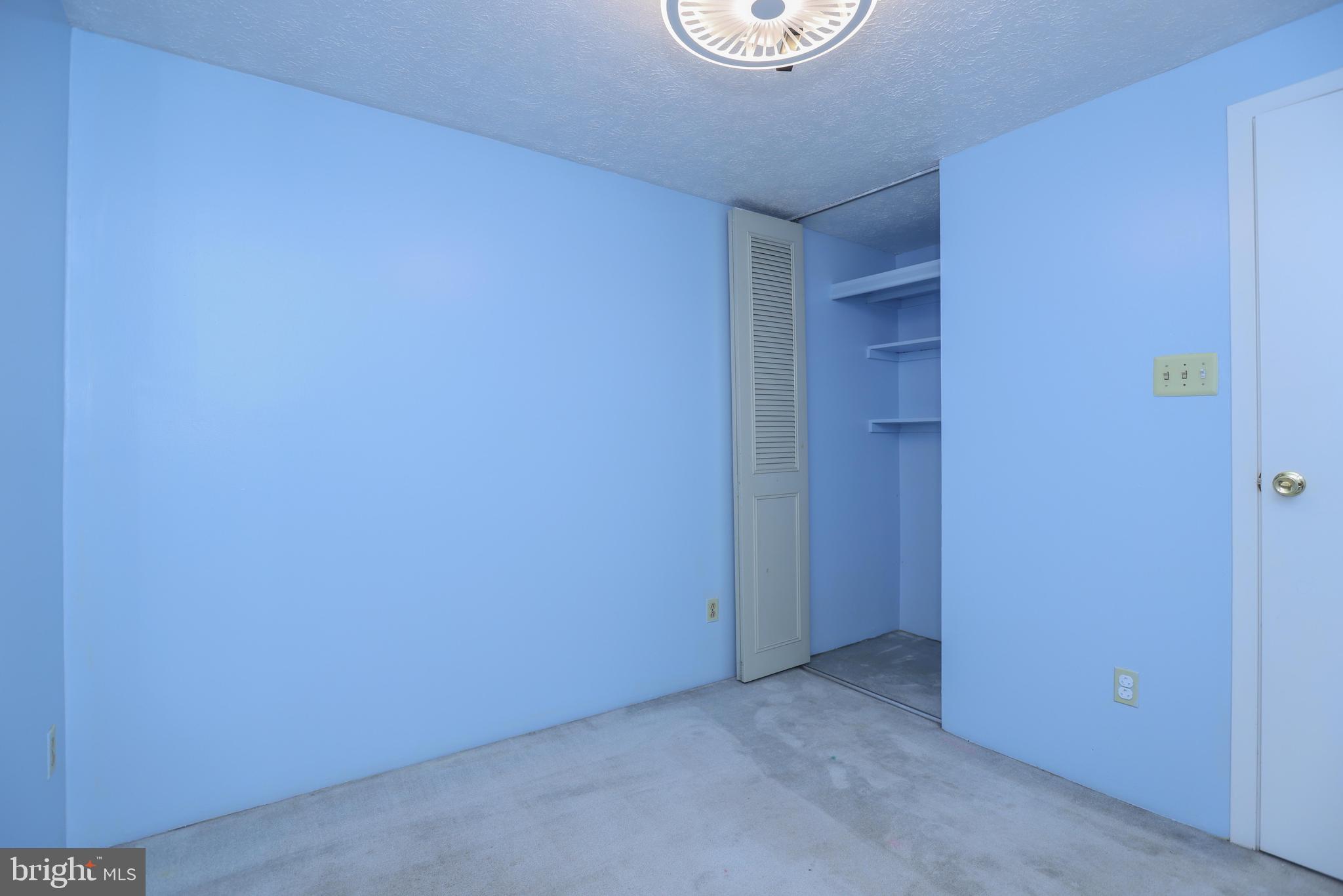 HALLFIELD MANOR - Residential Lease