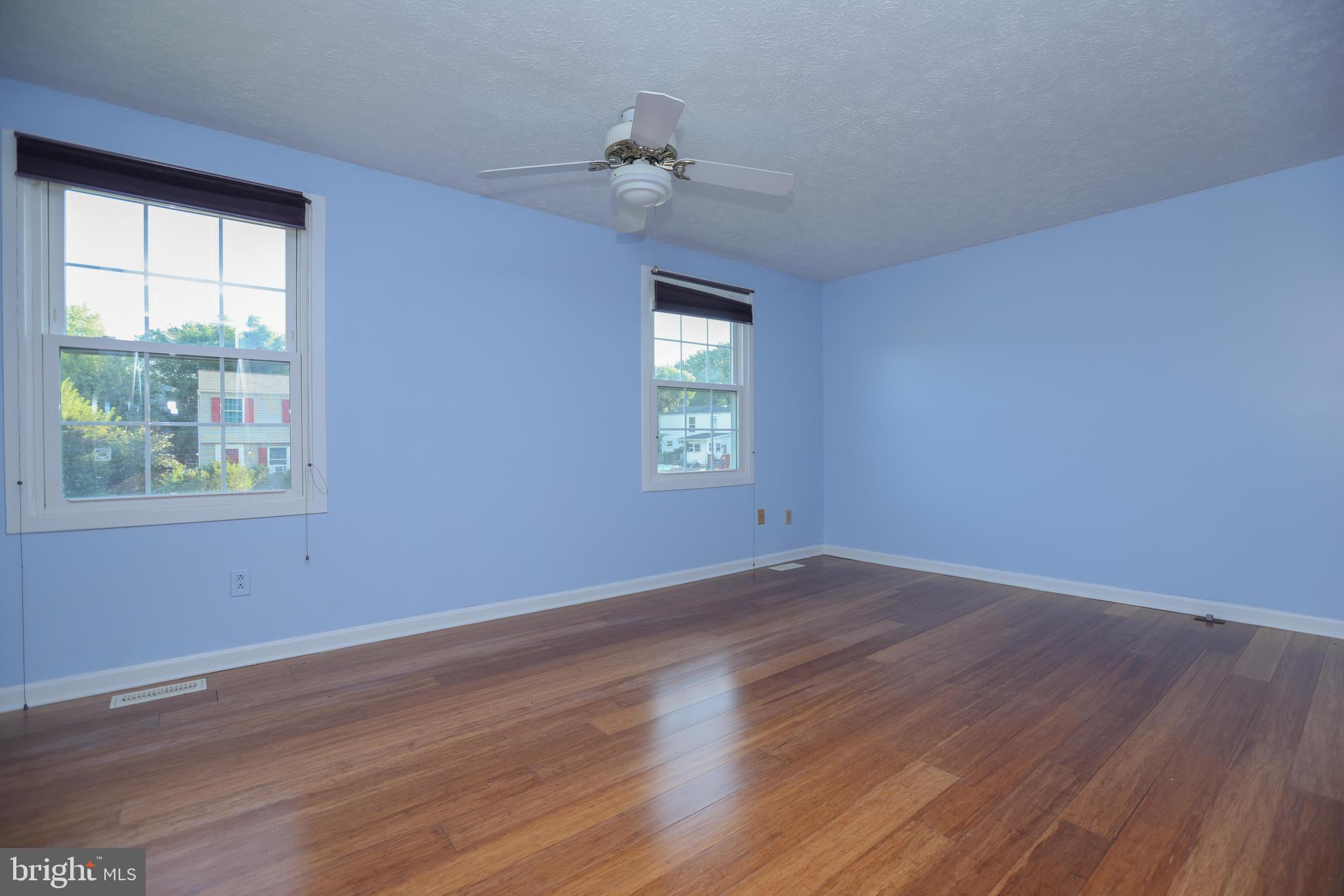 HALLFIELD MANOR - Residential Lease