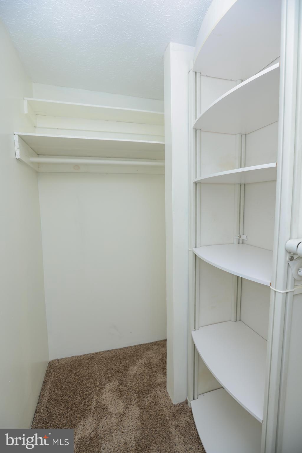 HALLFIELD MANOR - Residential Lease