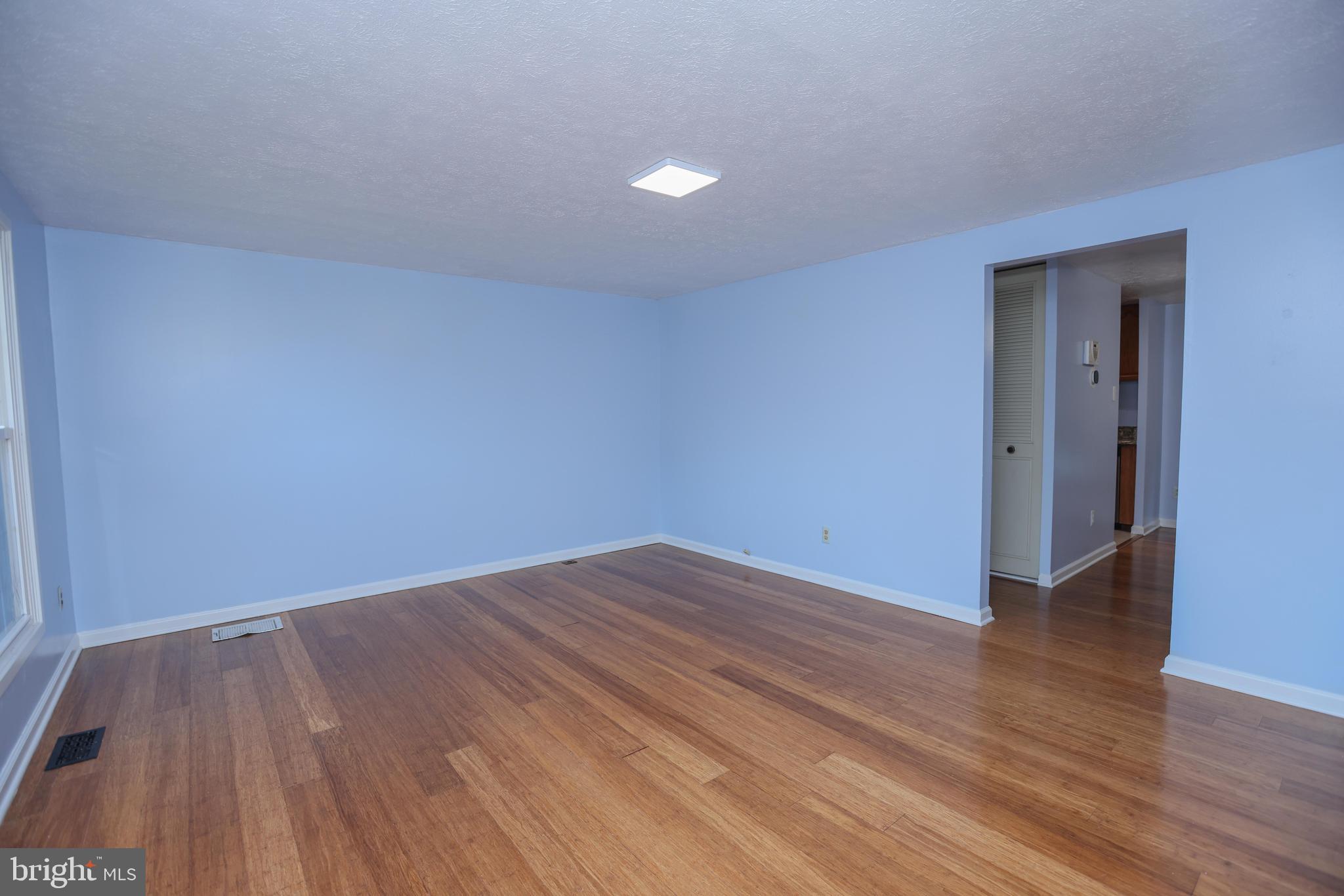 HALLFIELD MANOR - Residential Lease