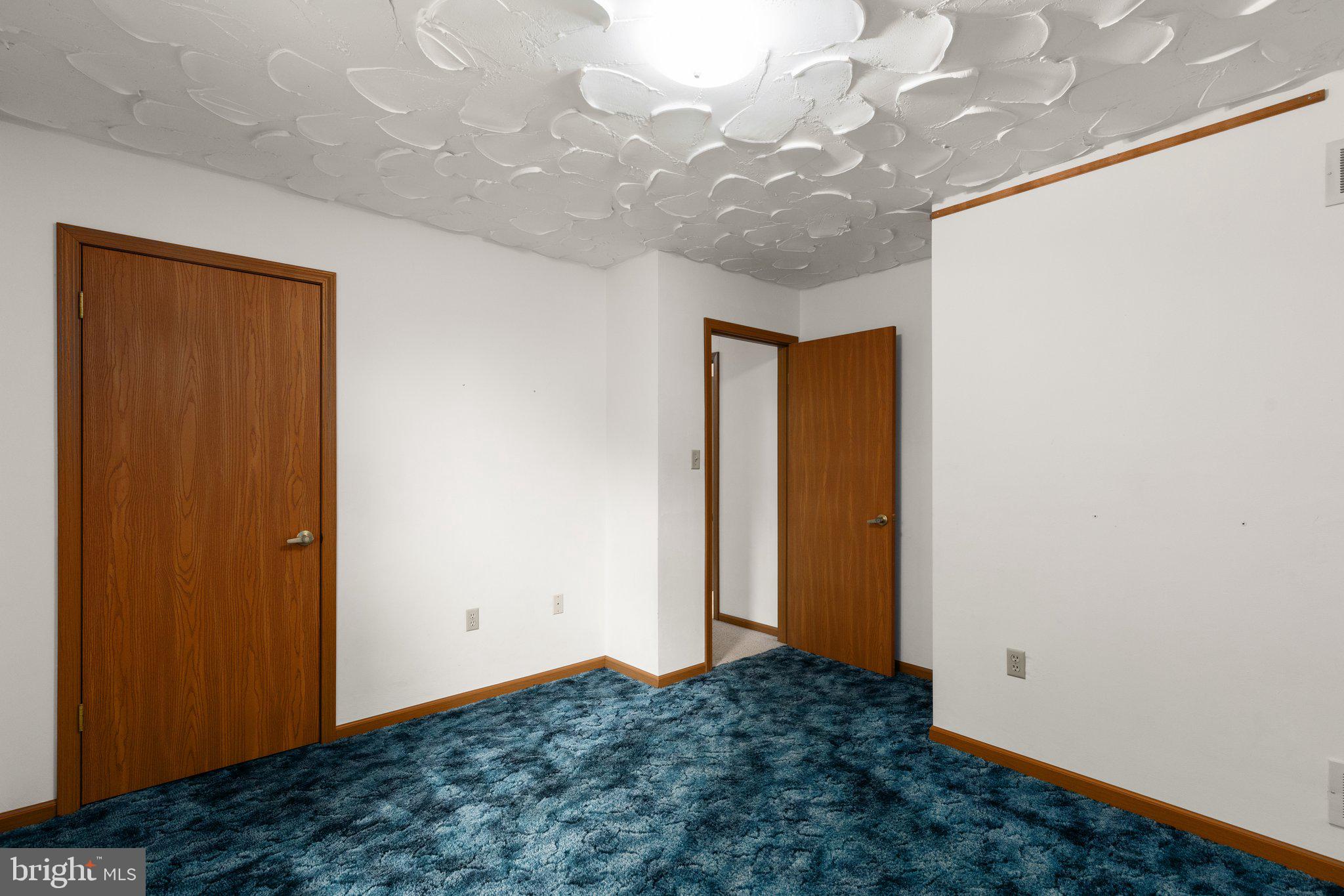 MEADOWVIEW - Residential