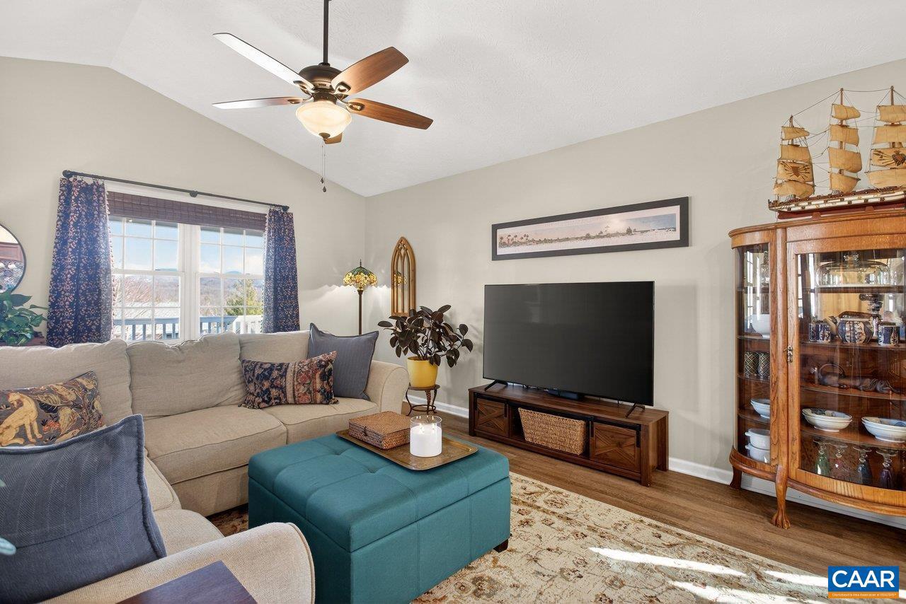 HILLCREST FOREST - Residential