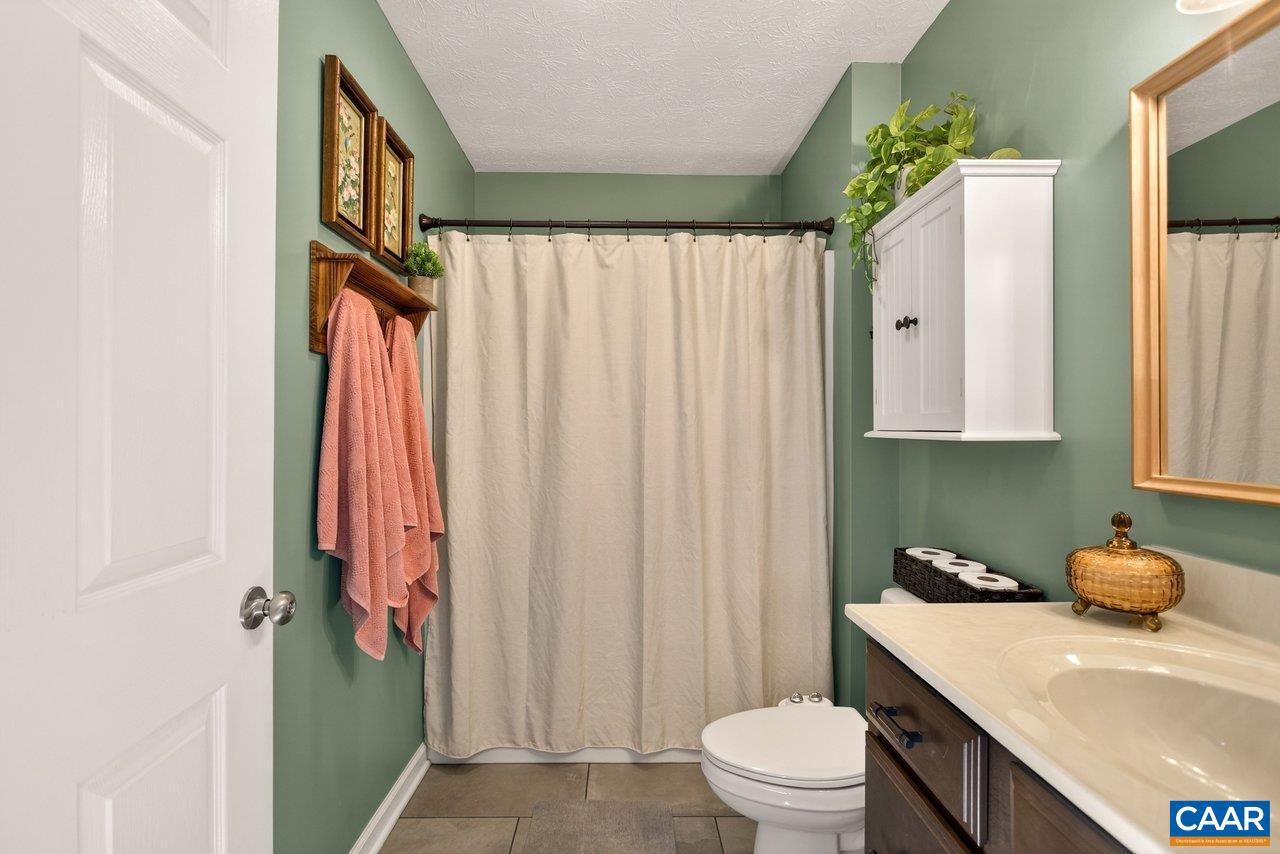 HILLCREST FOREST - Residential