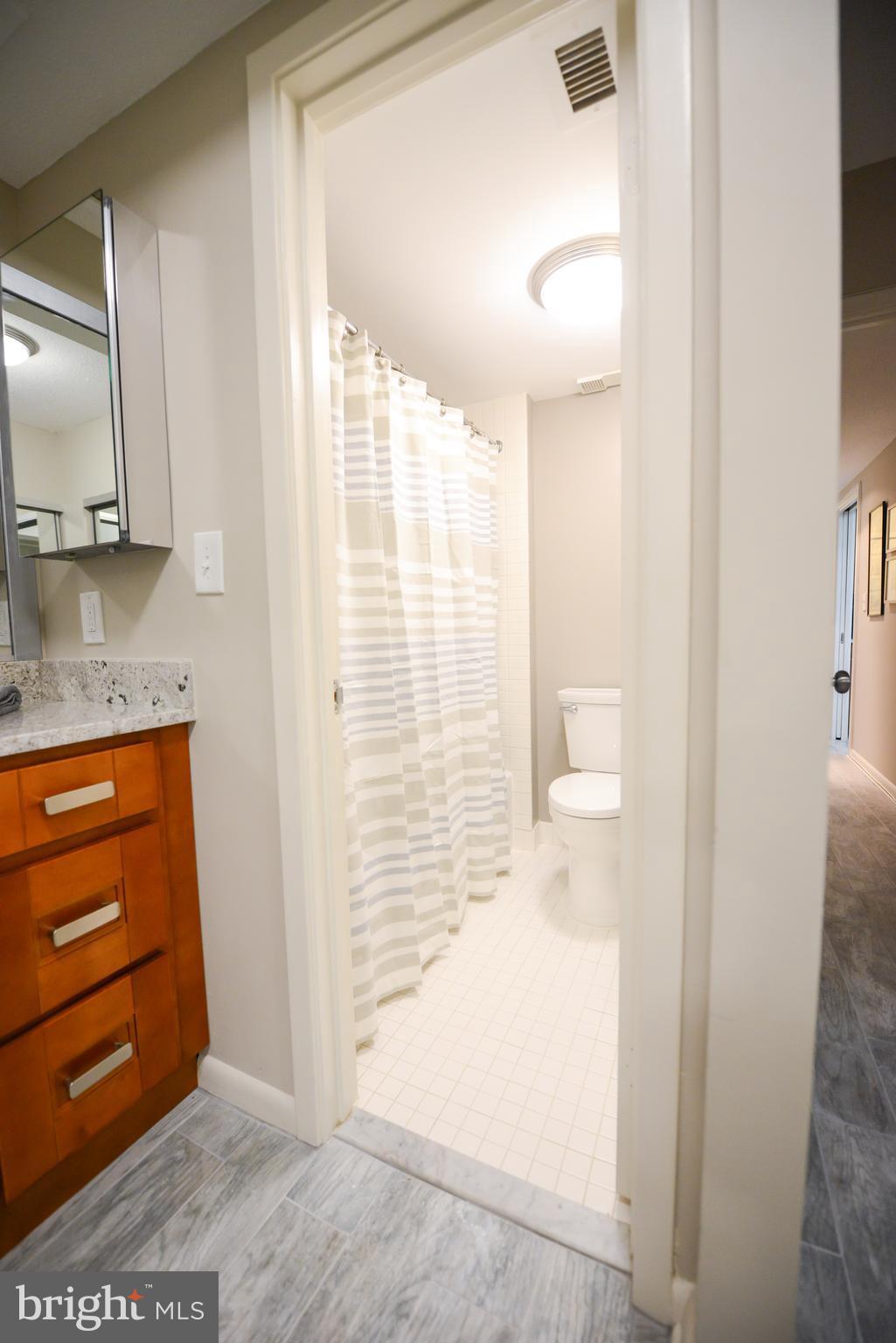 SKYLINE SQUARE CONDO - Residential