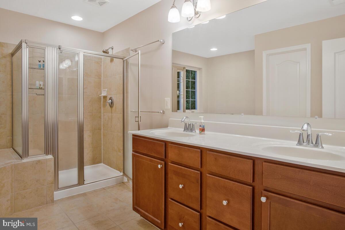 HIGHLAND FARMS - Residential