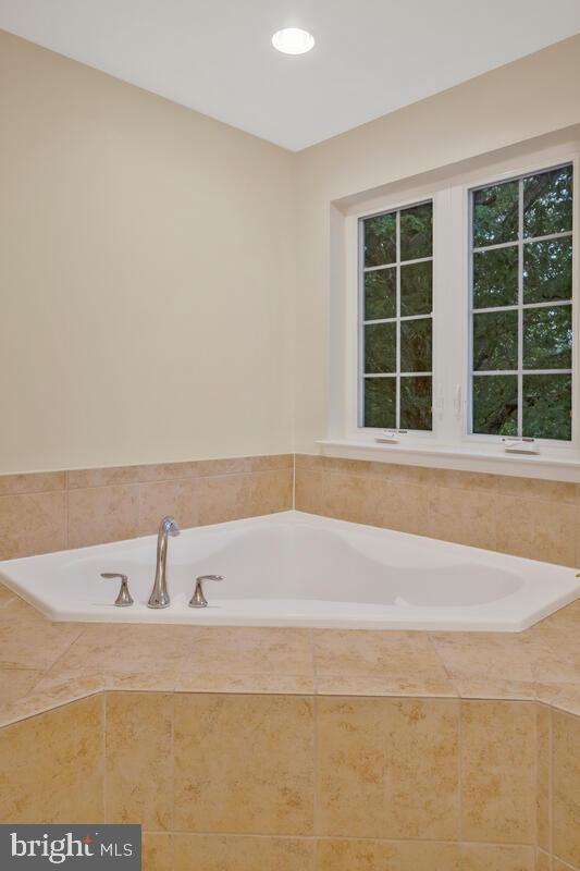 HIGHLAND FARMS - Residential