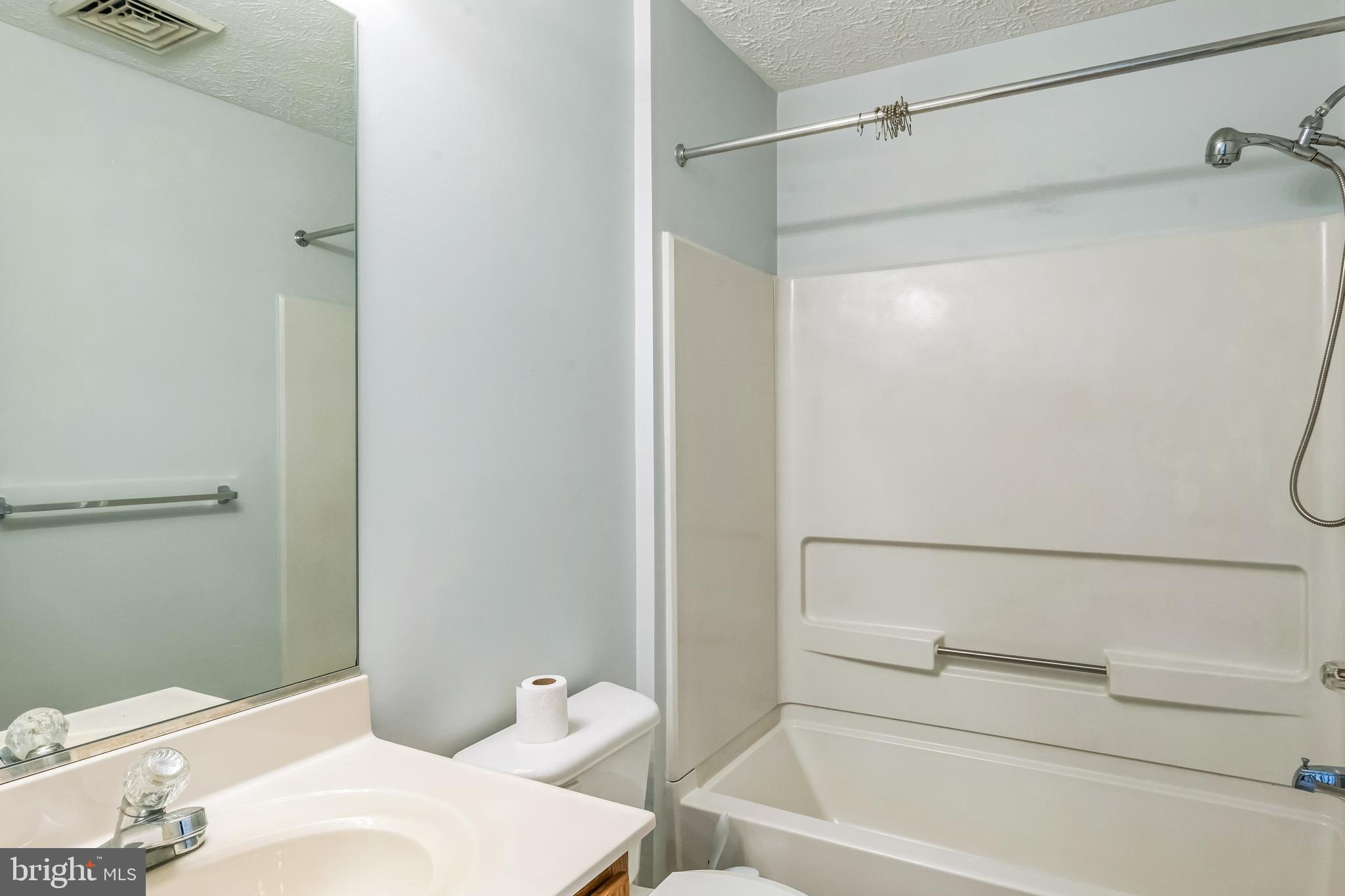 WOOD CREEK GOLF COMM - Residential