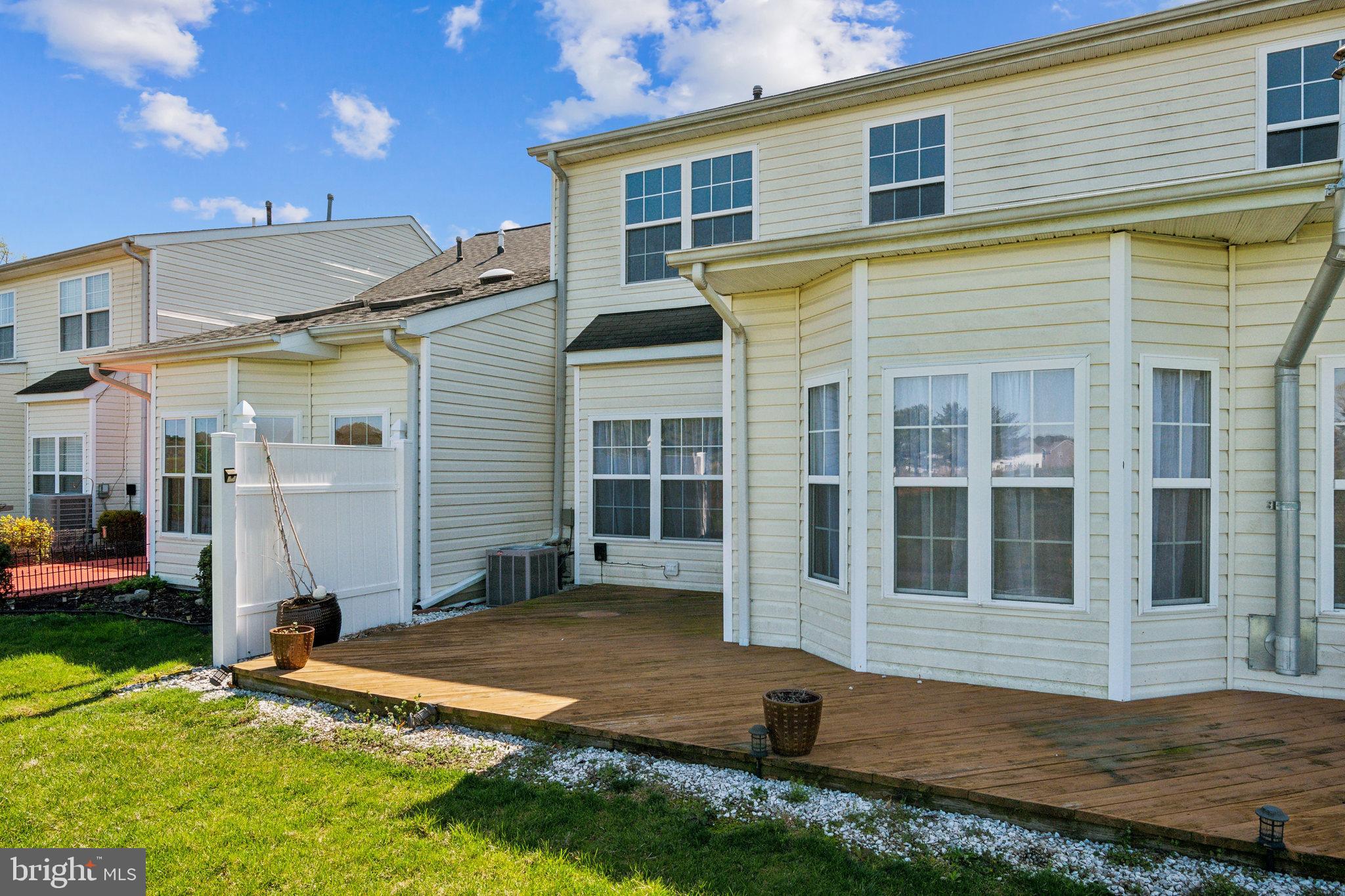 WOOD CREEK GOLF COMM - Residential