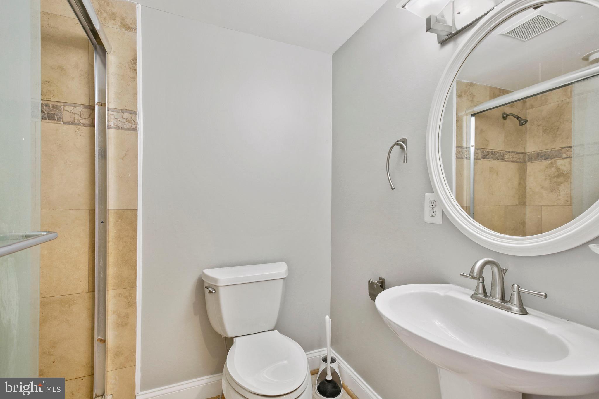 FEDERAL HILL HISTORIC DISTRICT - Residential Lease