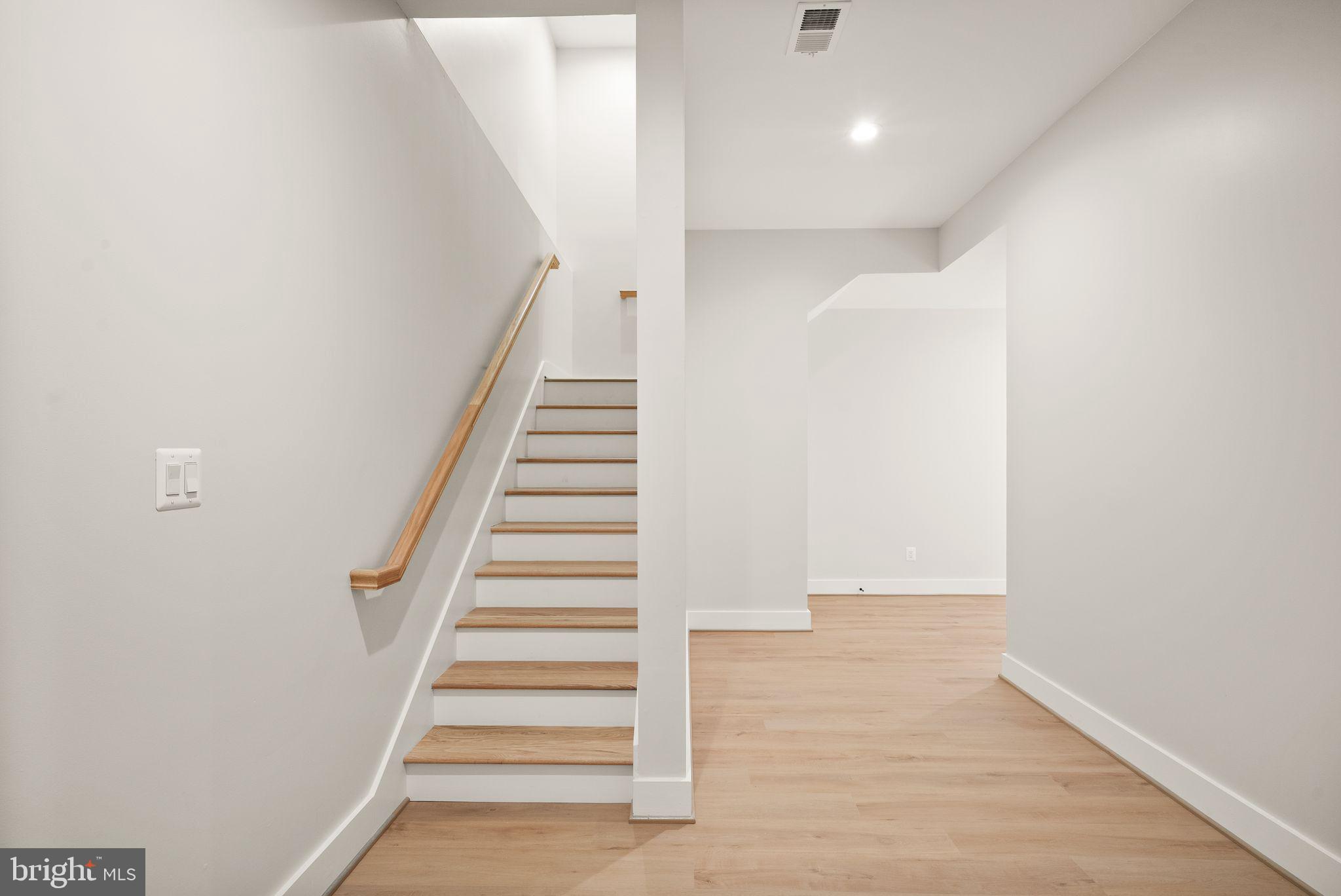 BEACON HILL - Residential