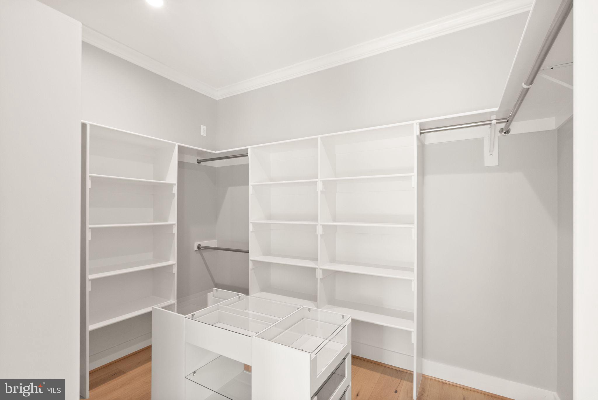 BEACON HILL - Residential