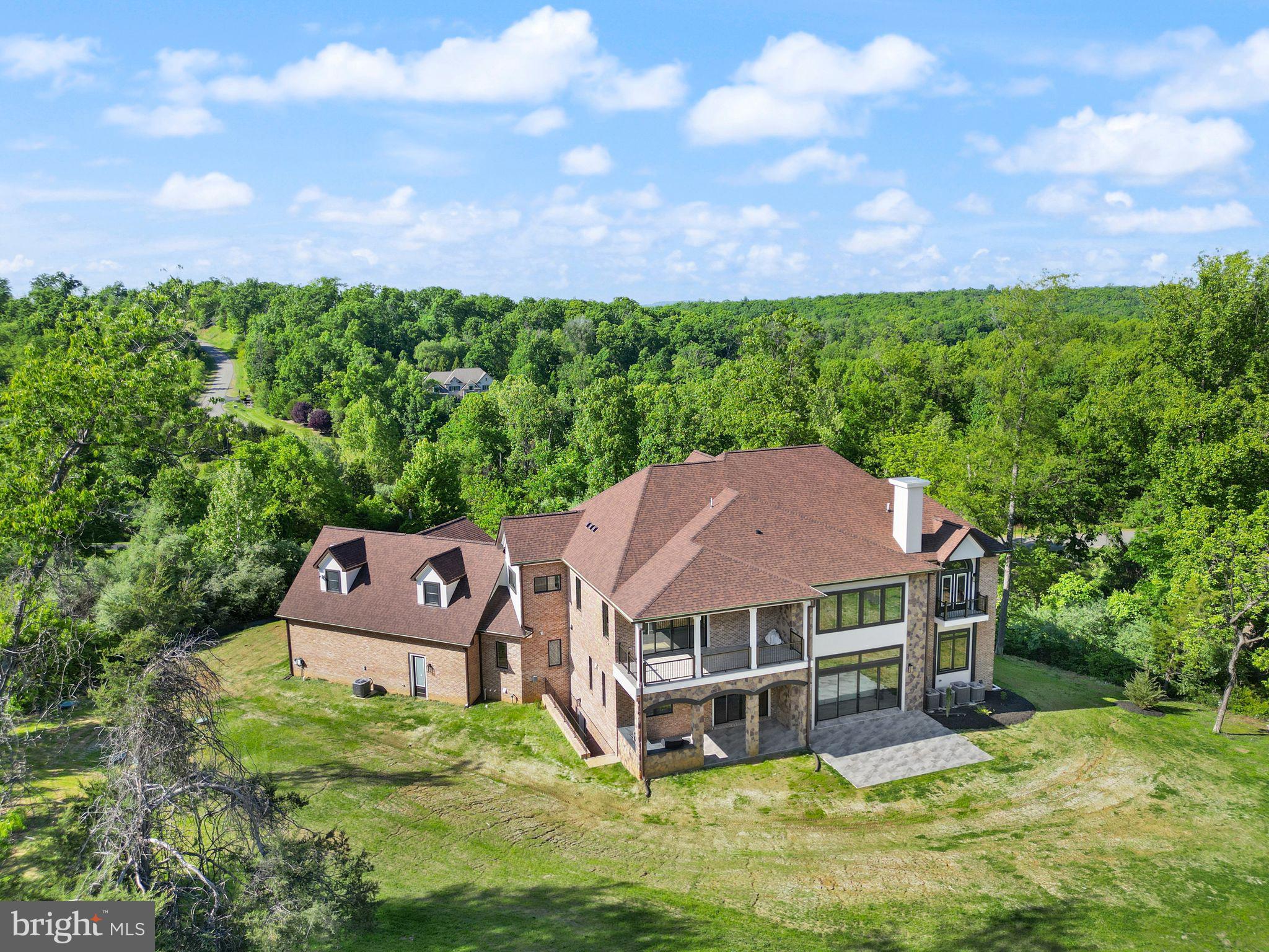 BEACON HILL - Residential