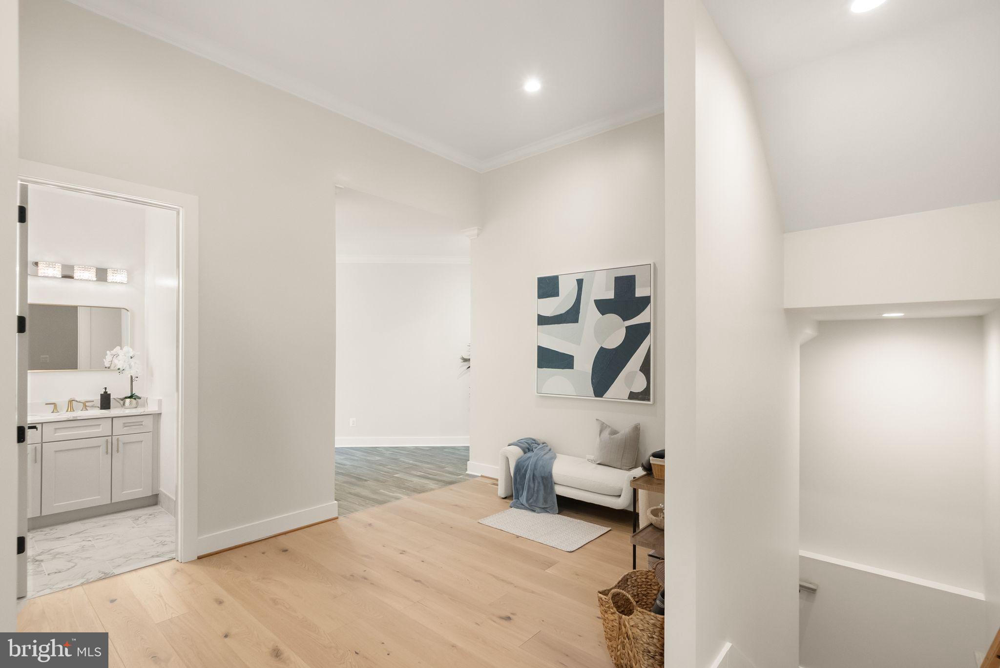 BEACON HILL - Residential