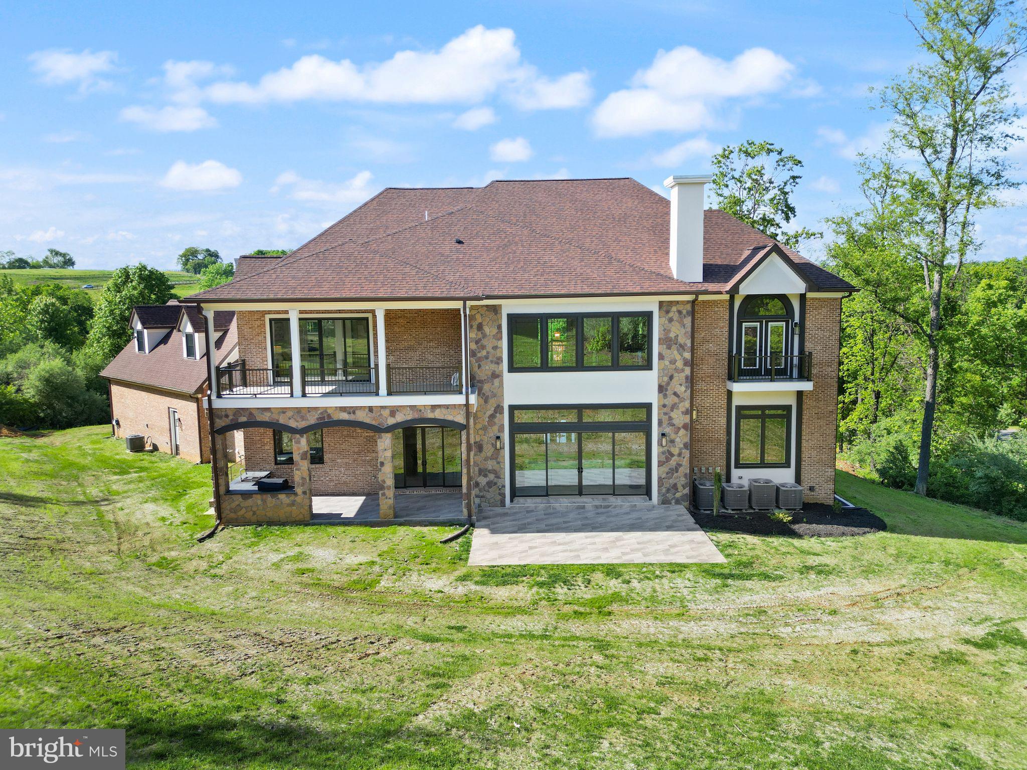 BEACON HILL - Residential