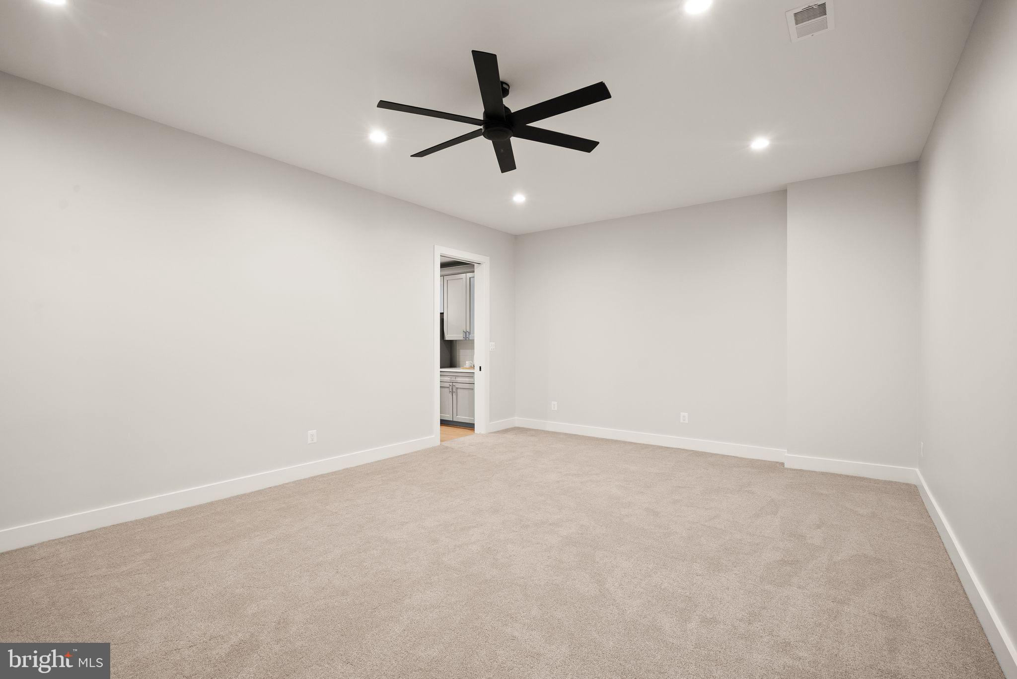 BEACON HILL - Residential