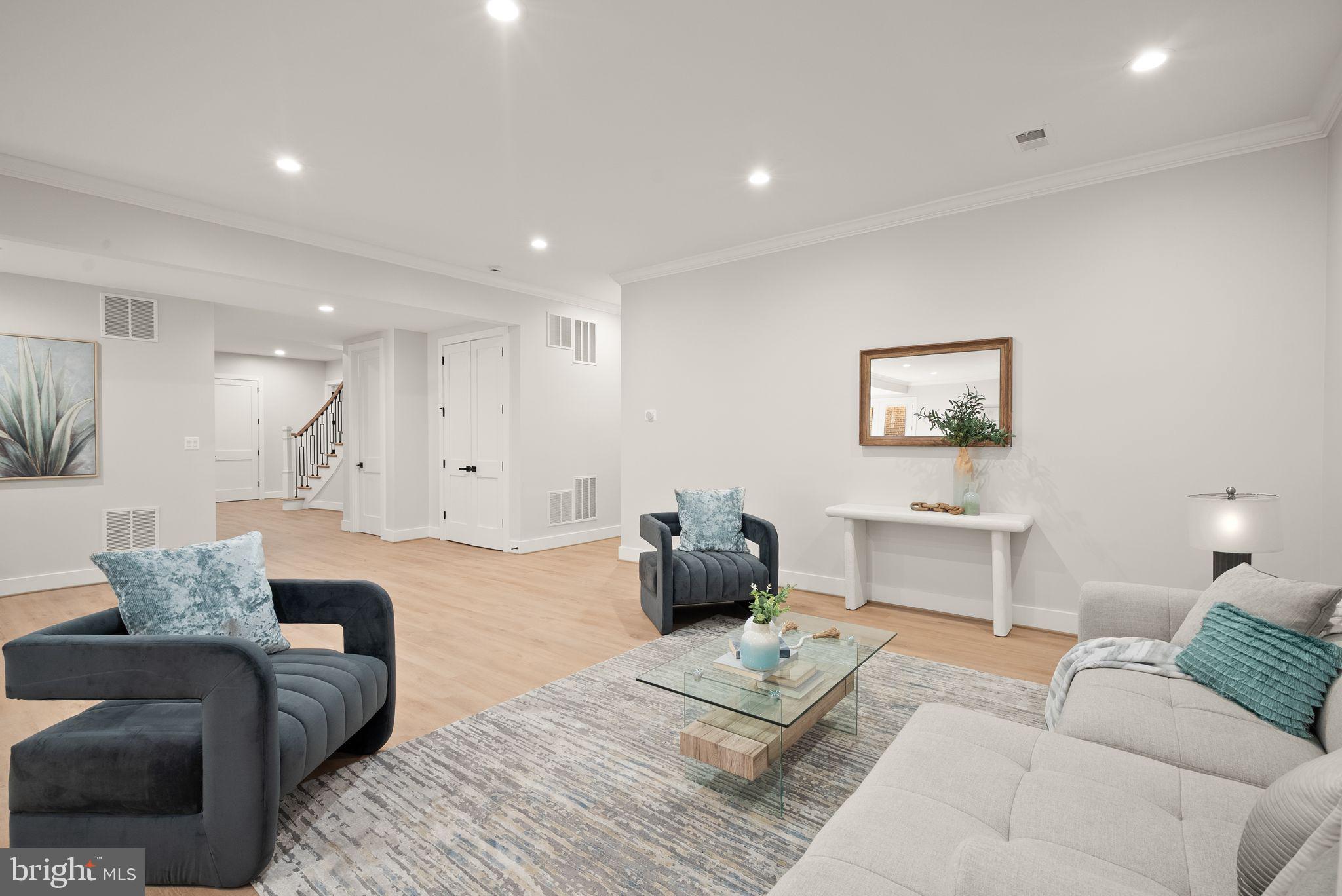 BEACON HILL - Residential