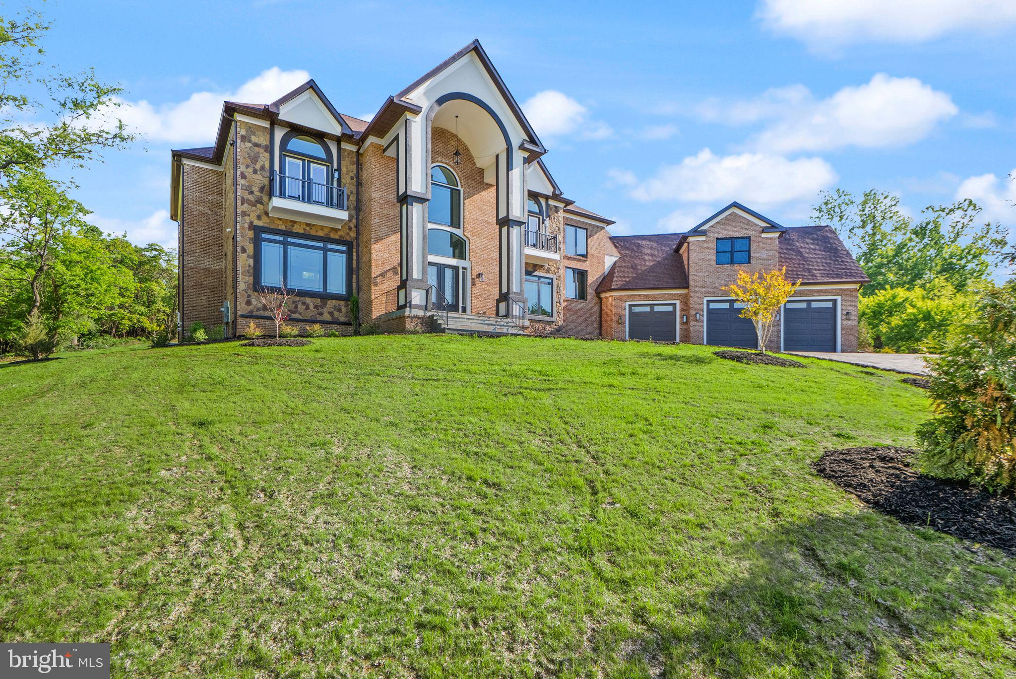 BEACON HILL - Residential