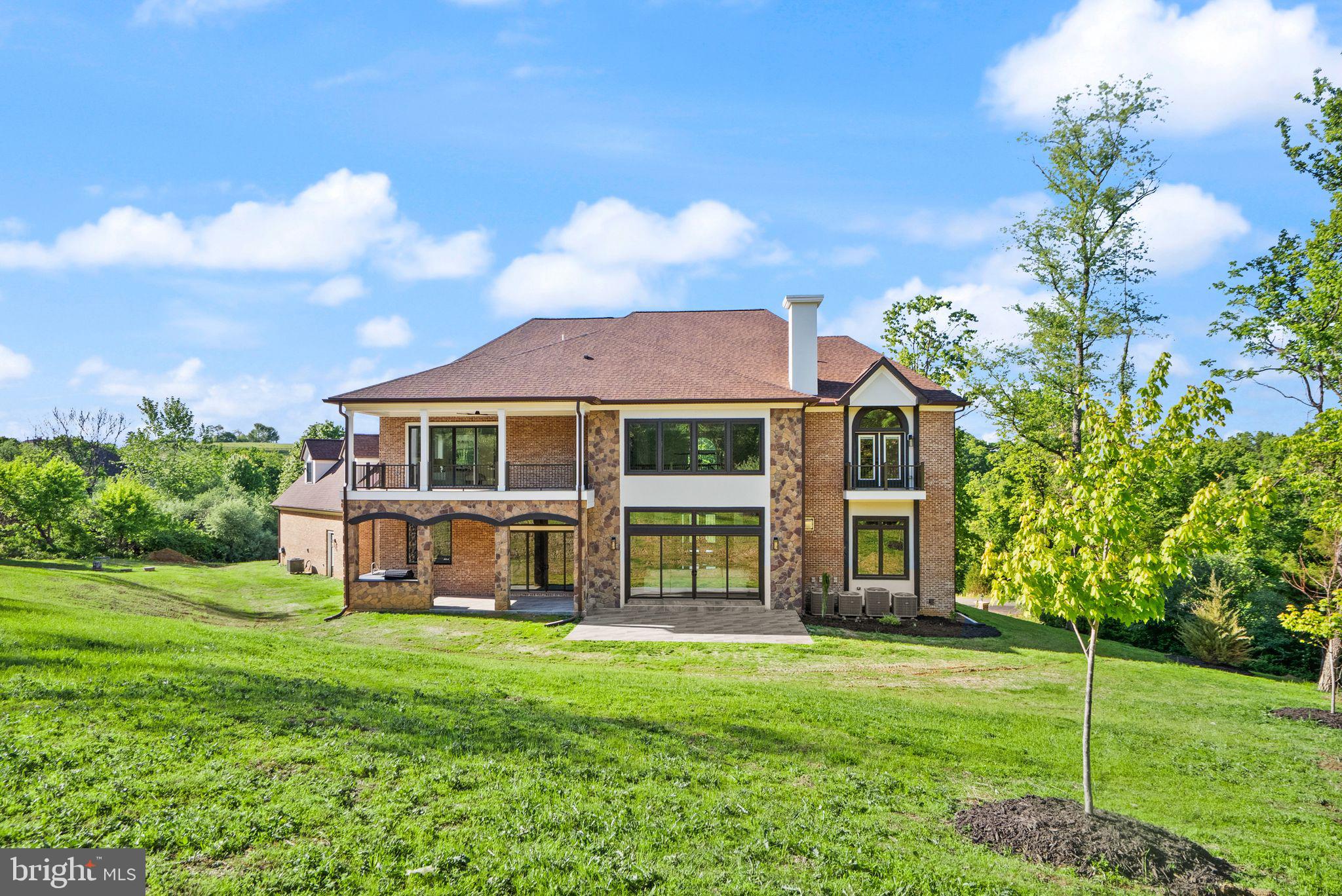 BEACON HILL - Residential