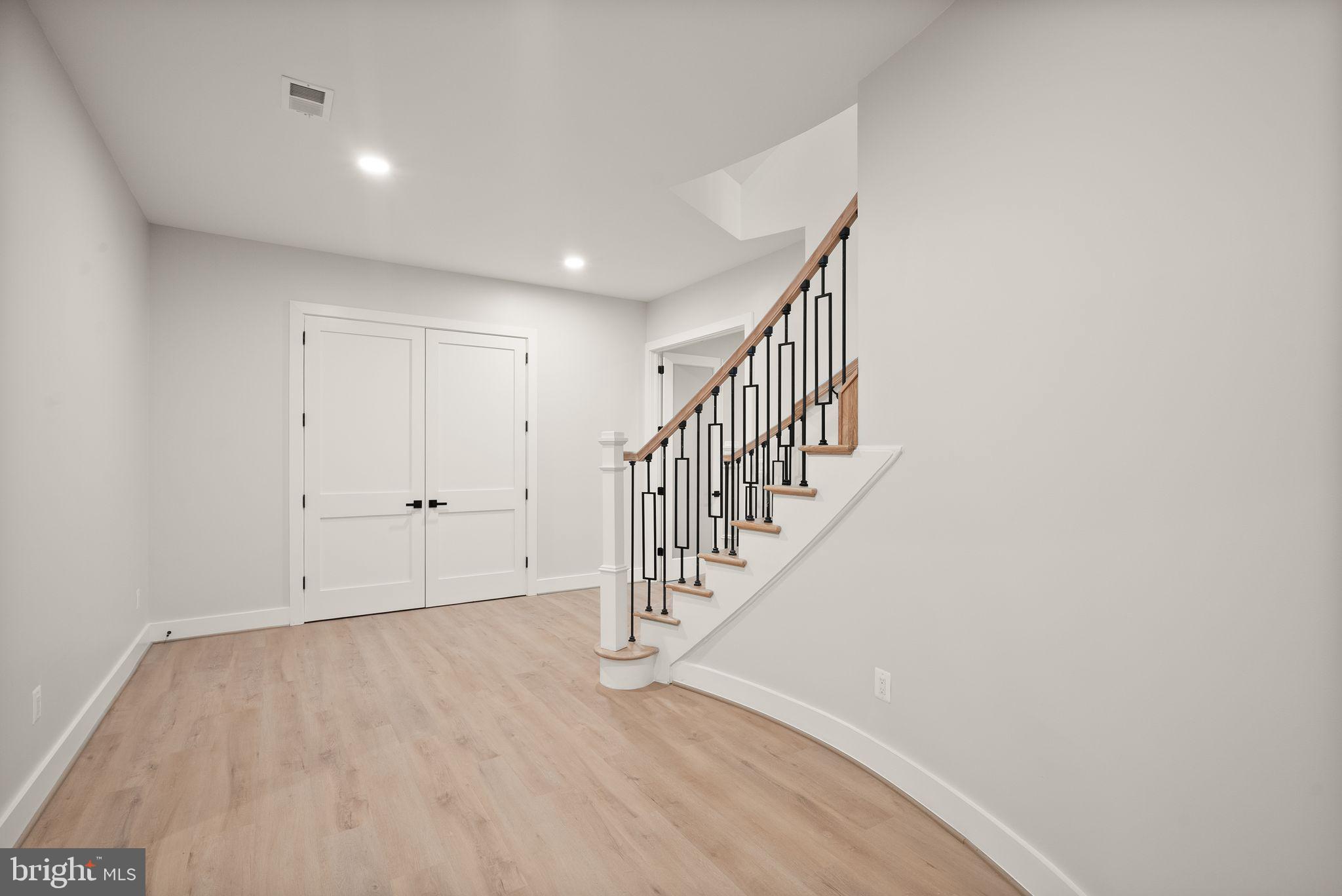 BEACON HILL - Residential