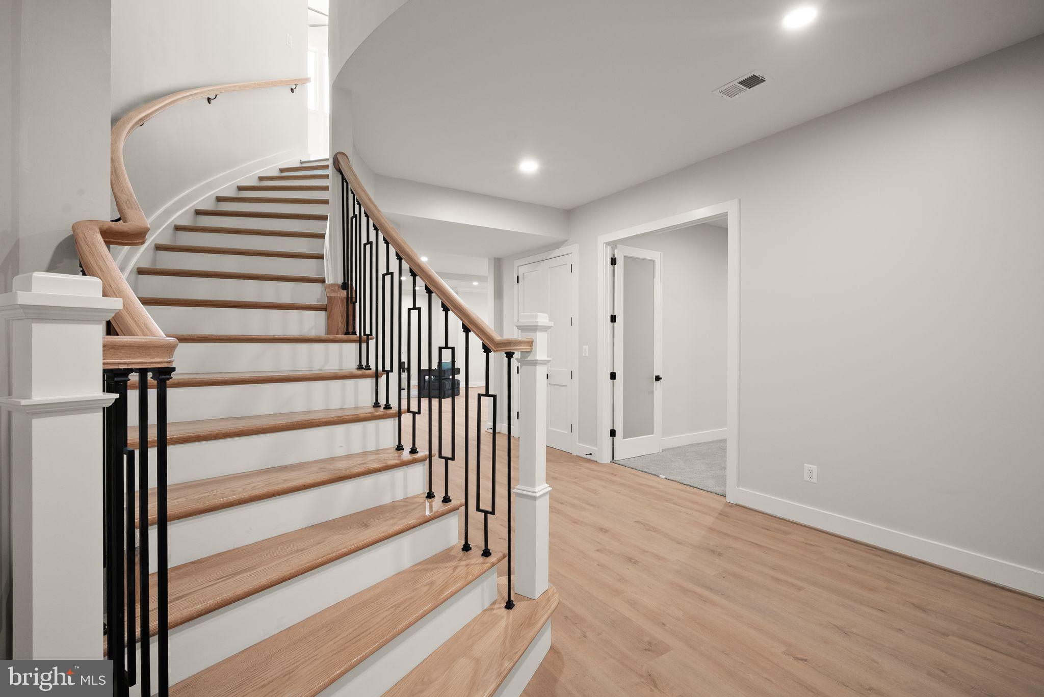 BEACON HILL - Residential