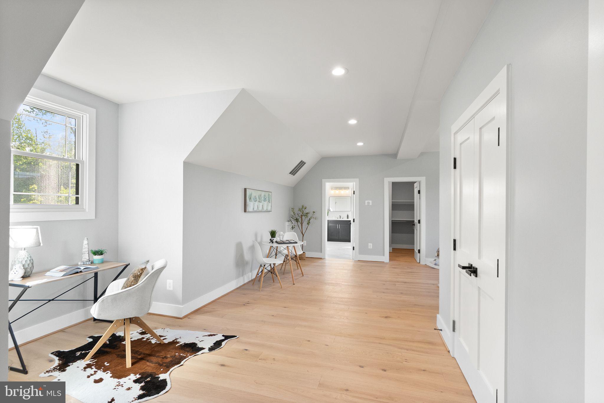 BEACON HILL - Residential