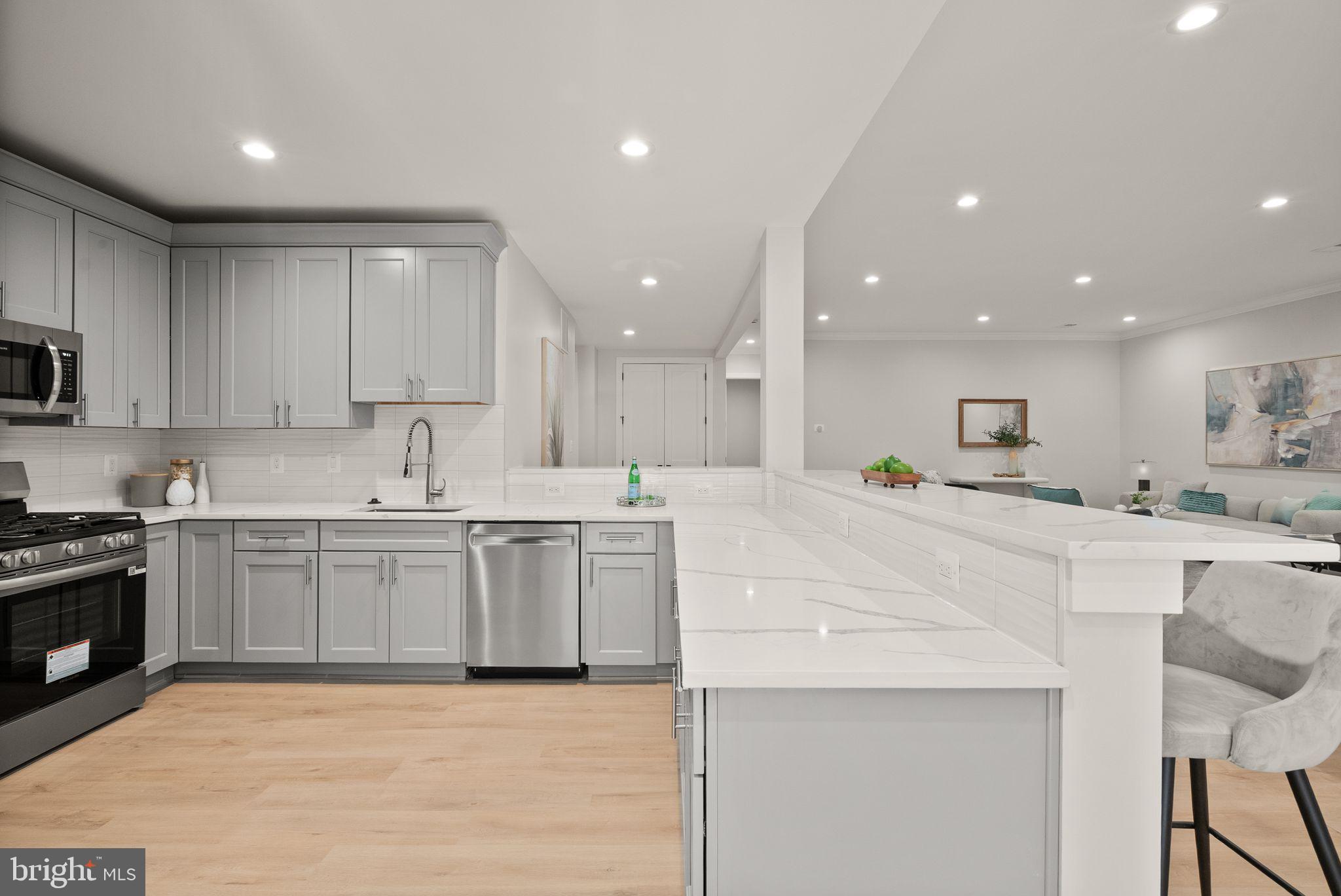 BEACON HILL - Residential