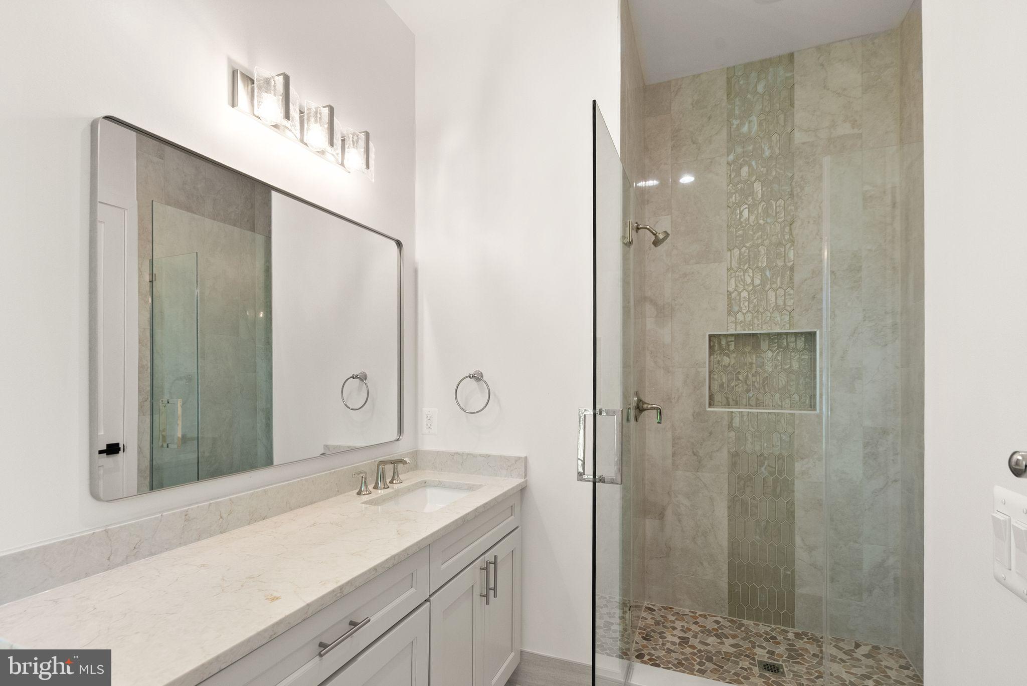 BEACON HILL - Residential