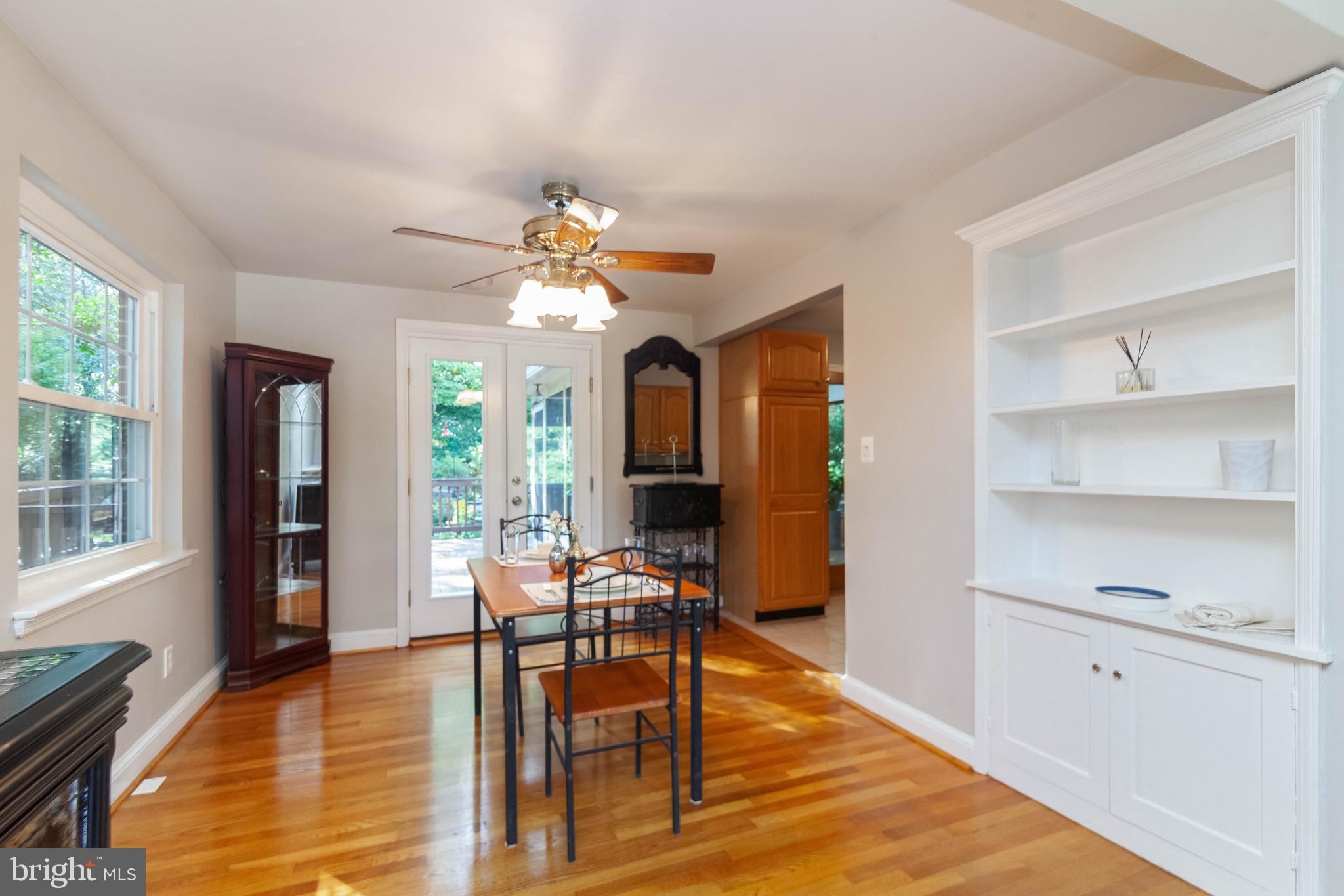 BROYHILL CREST - Residential