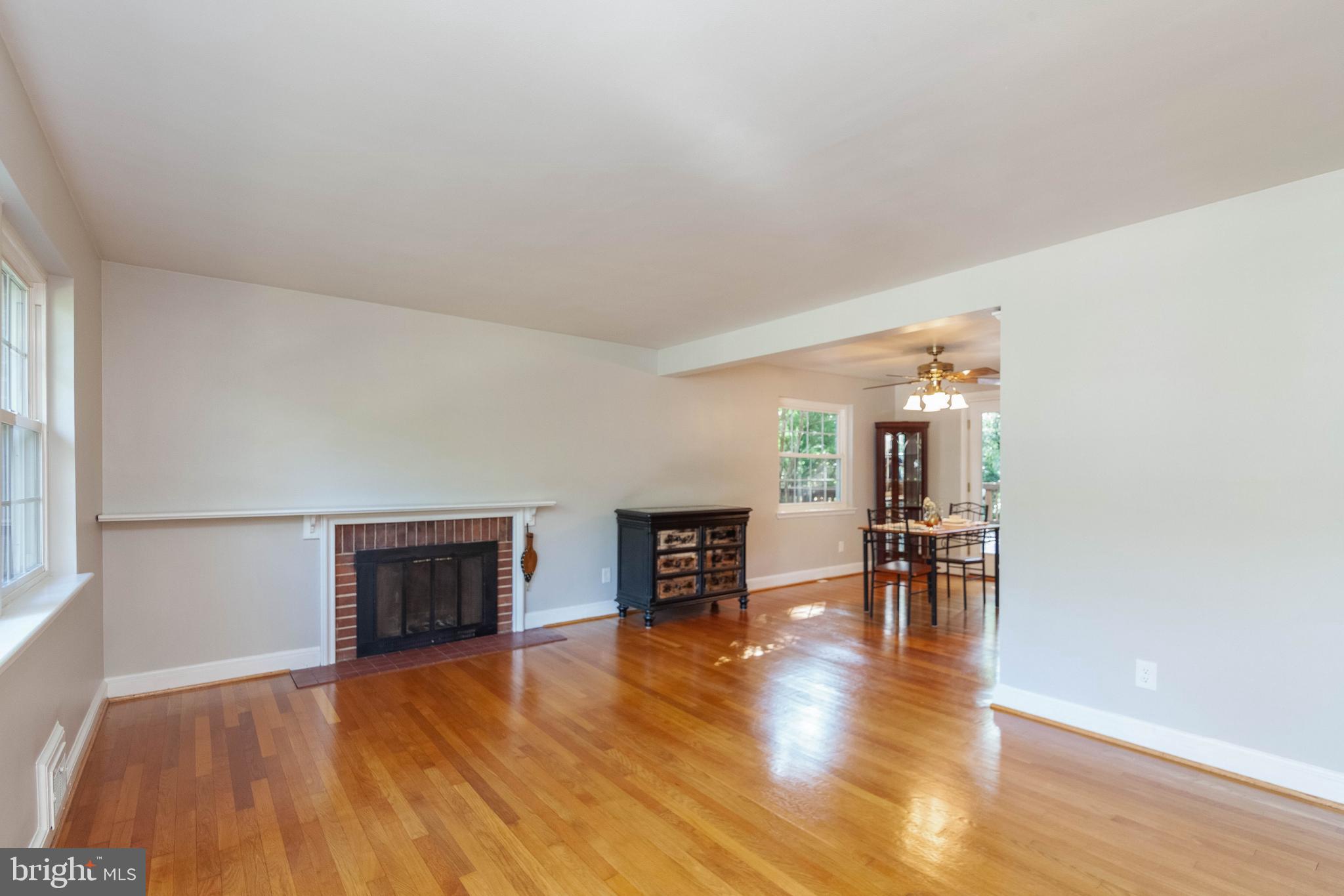 BROYHILL CREST - Residential