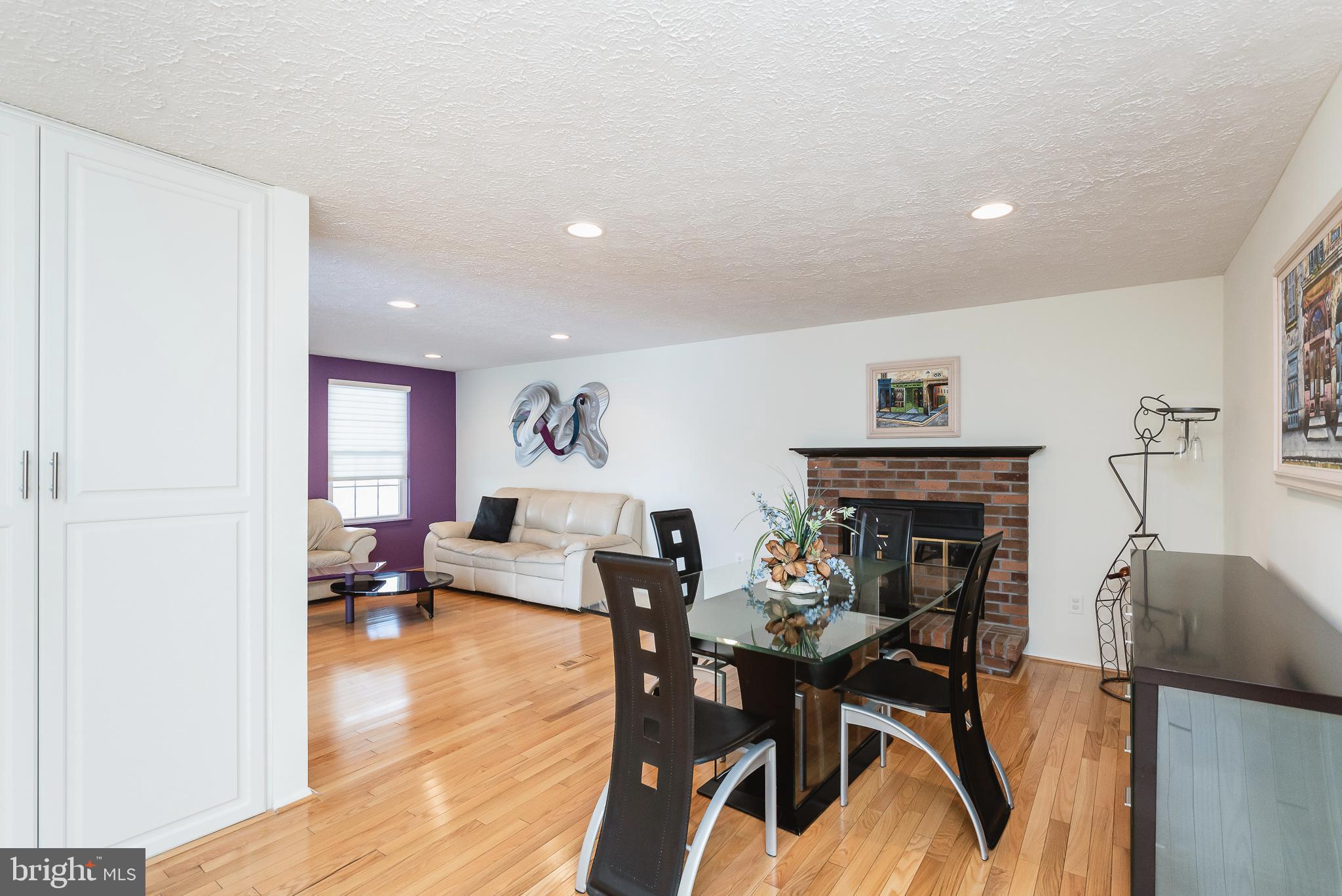 TIMBER GROVE - Residential