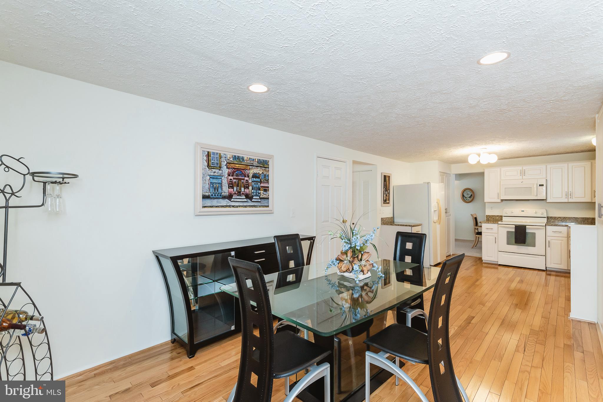 TIMBER GROVE - Residential