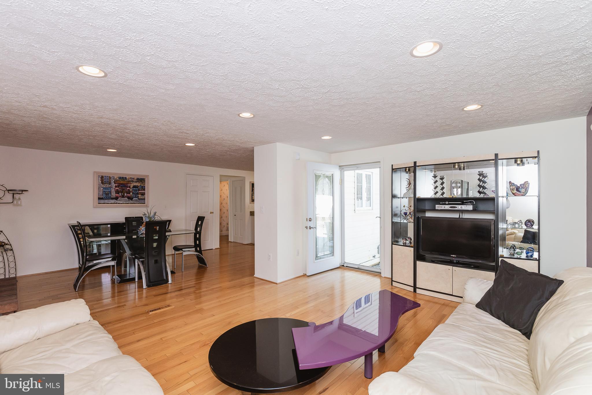 TIMBER GROVE - Residential