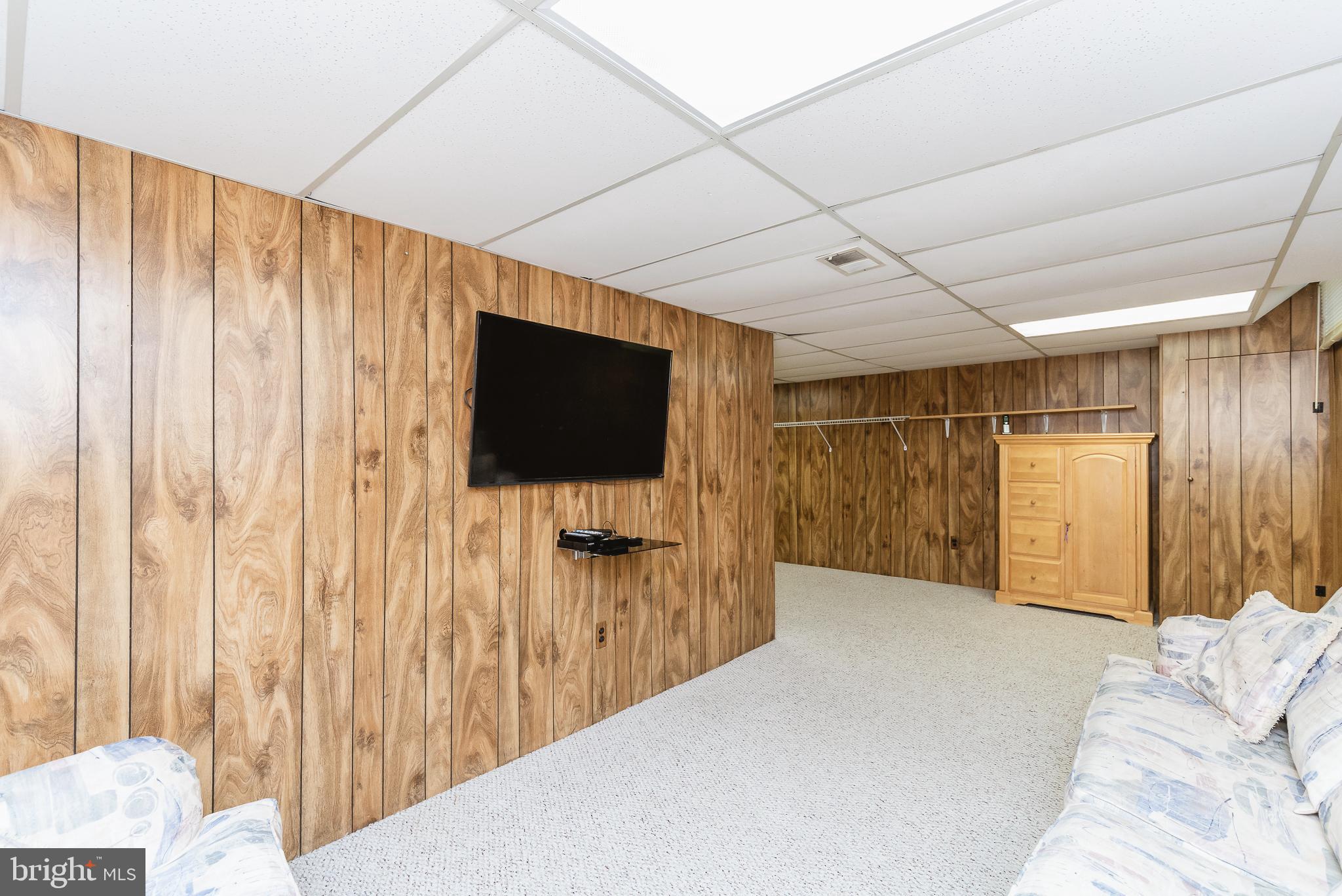 TIMBER GROVE - Residential