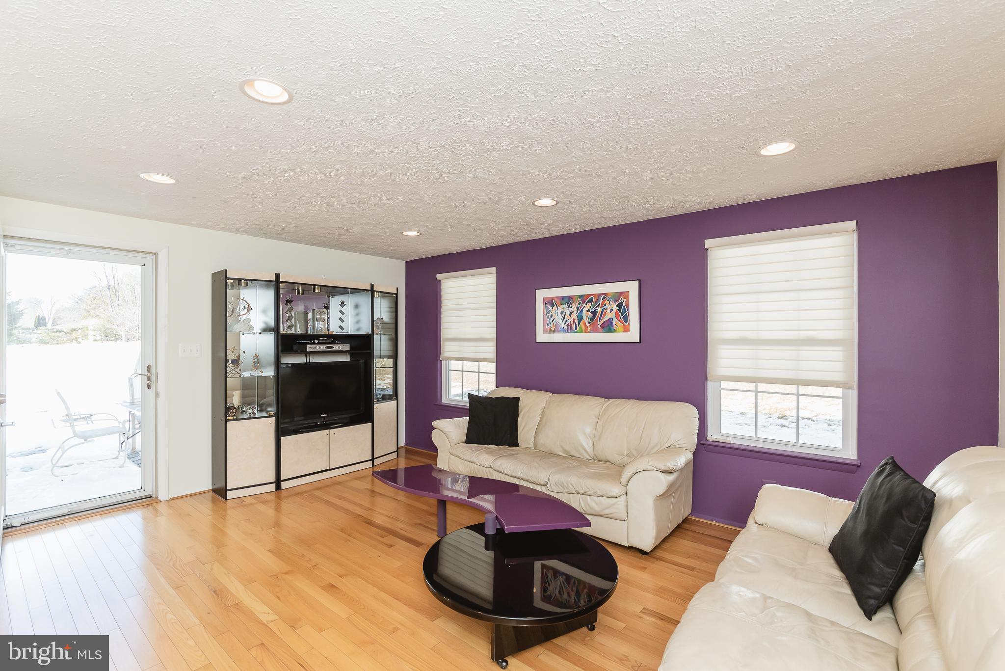 TIMBER GROVE - Residential