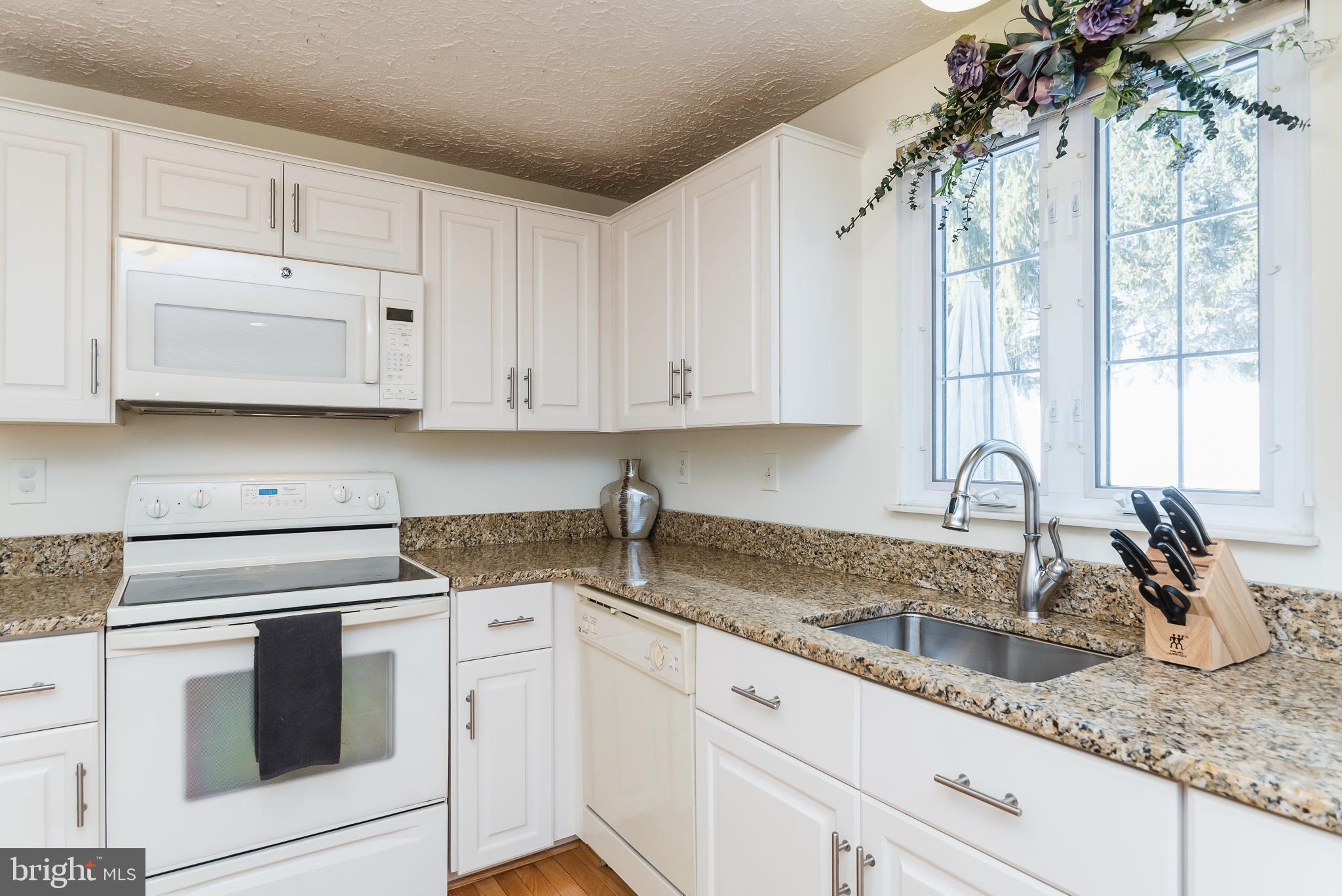 TIMBER GROVE - Residential