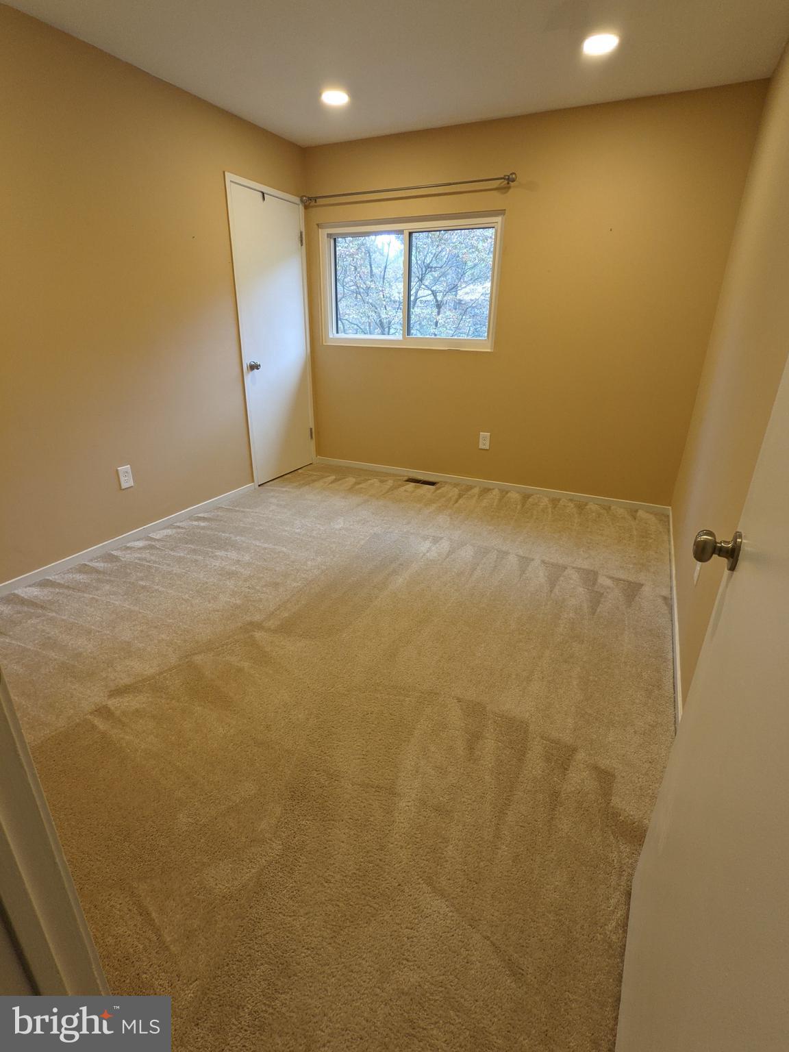 RESTON - Residential Lease