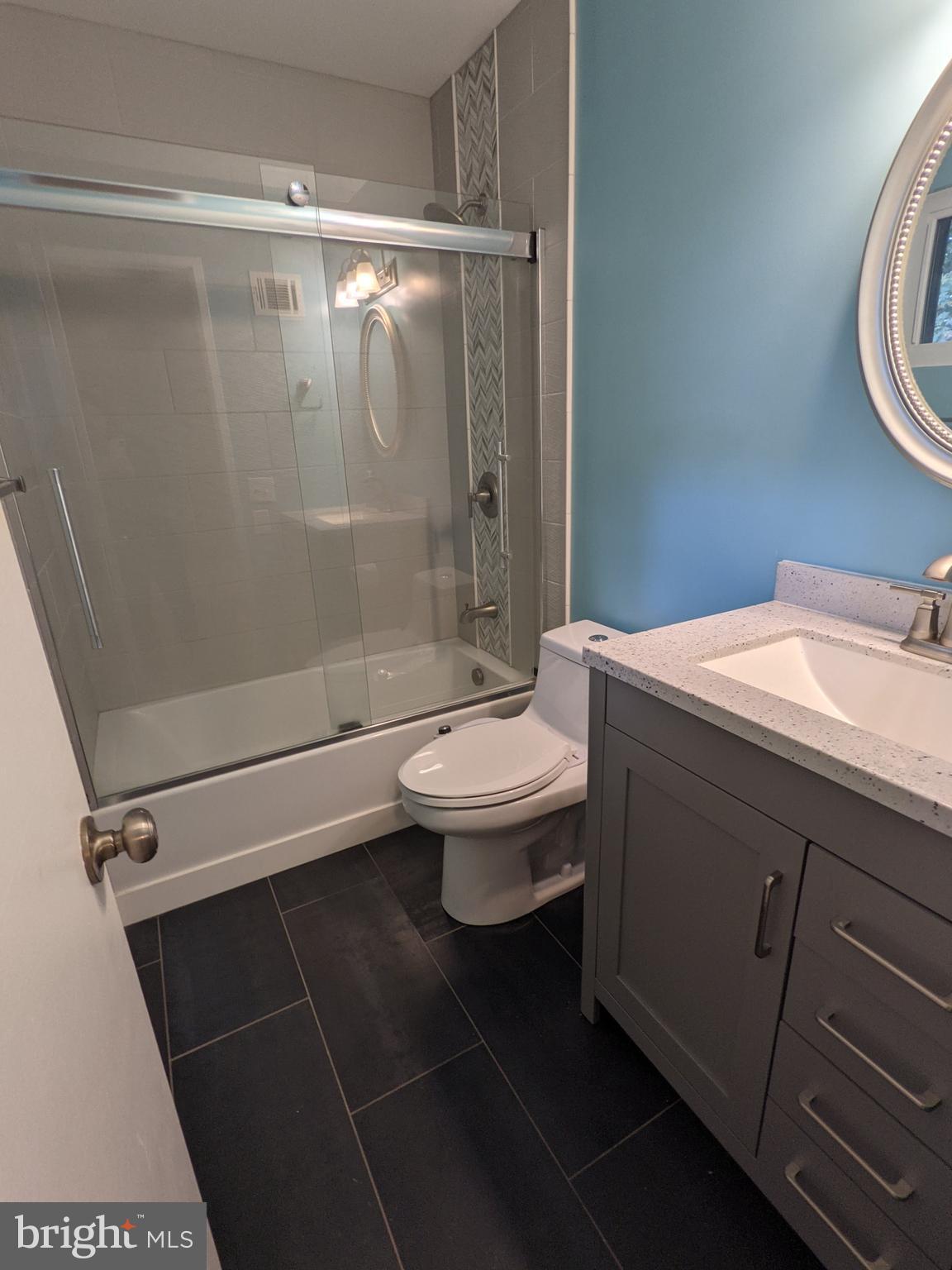 RESTON - Residential Lease