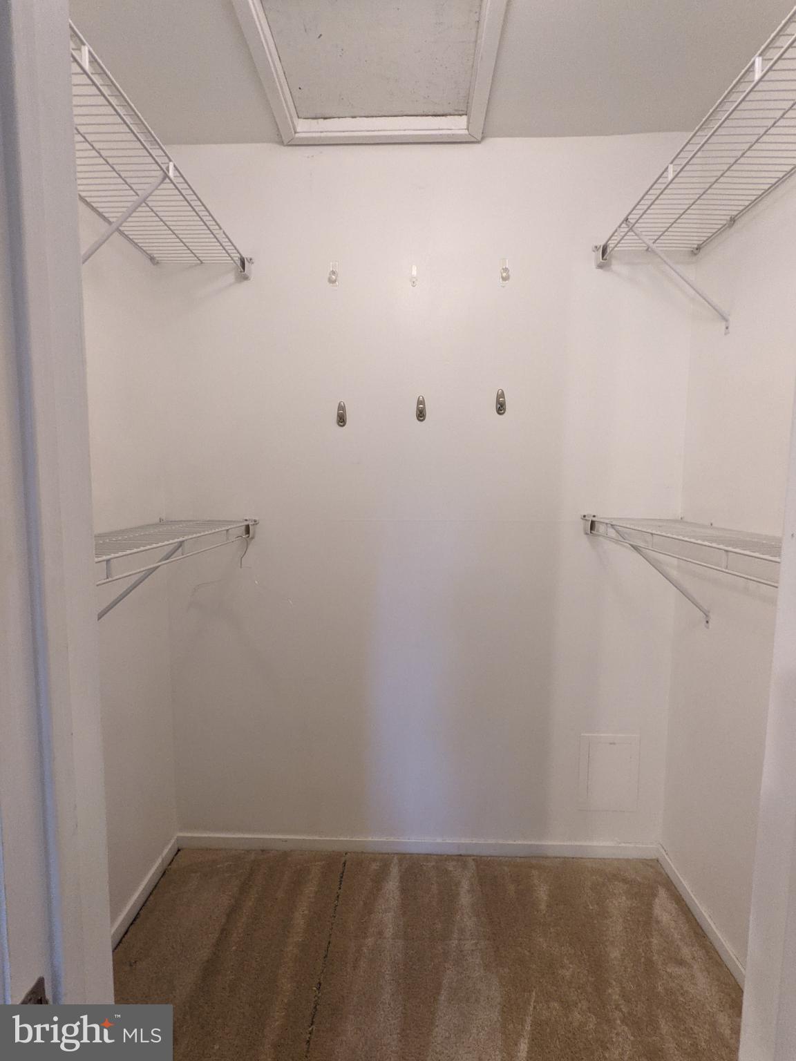 RESTON - Residential Lease