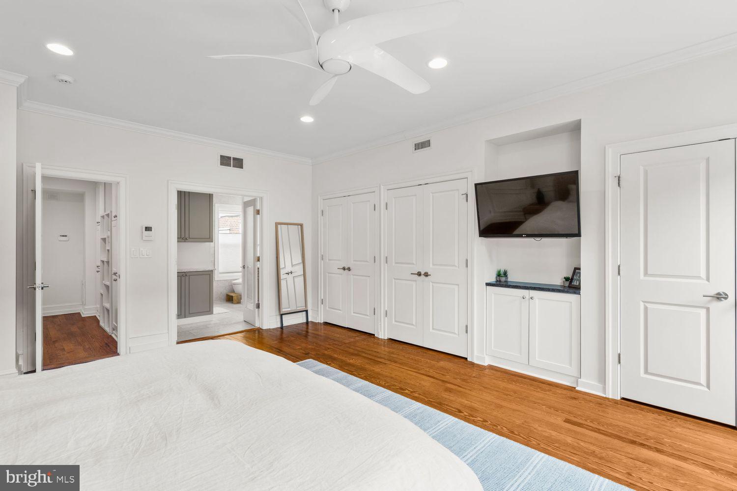BELLA VISTA - Residential