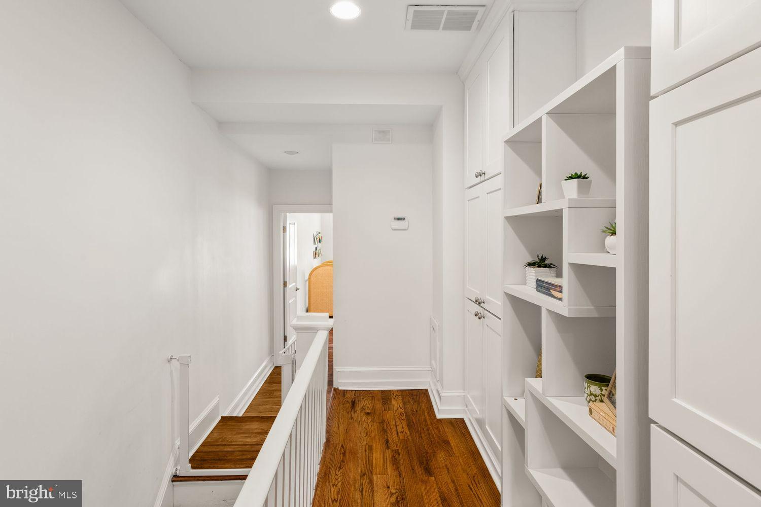 BELLA VISTA - Residential