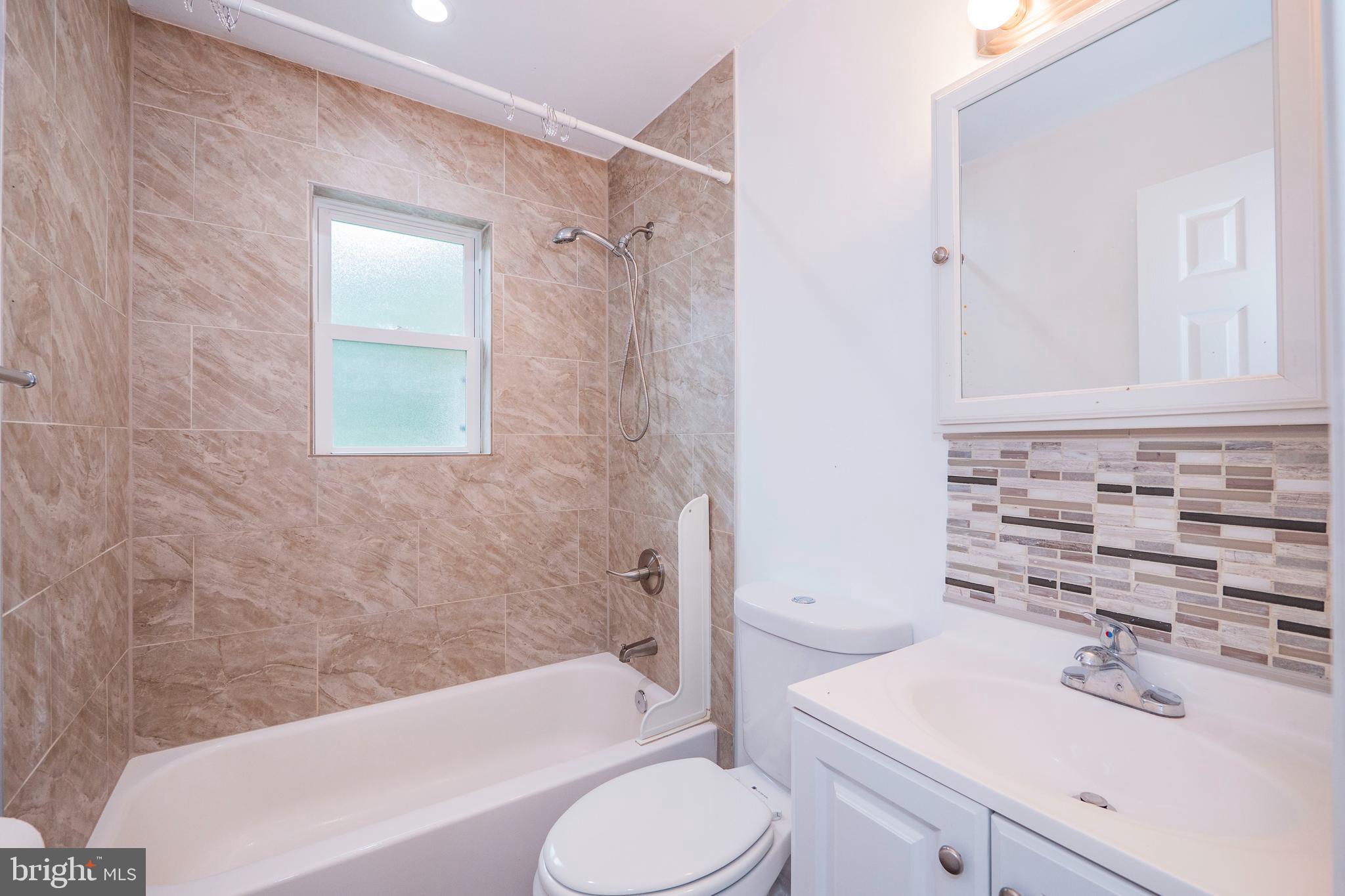 LINCOLN PARK - Residential