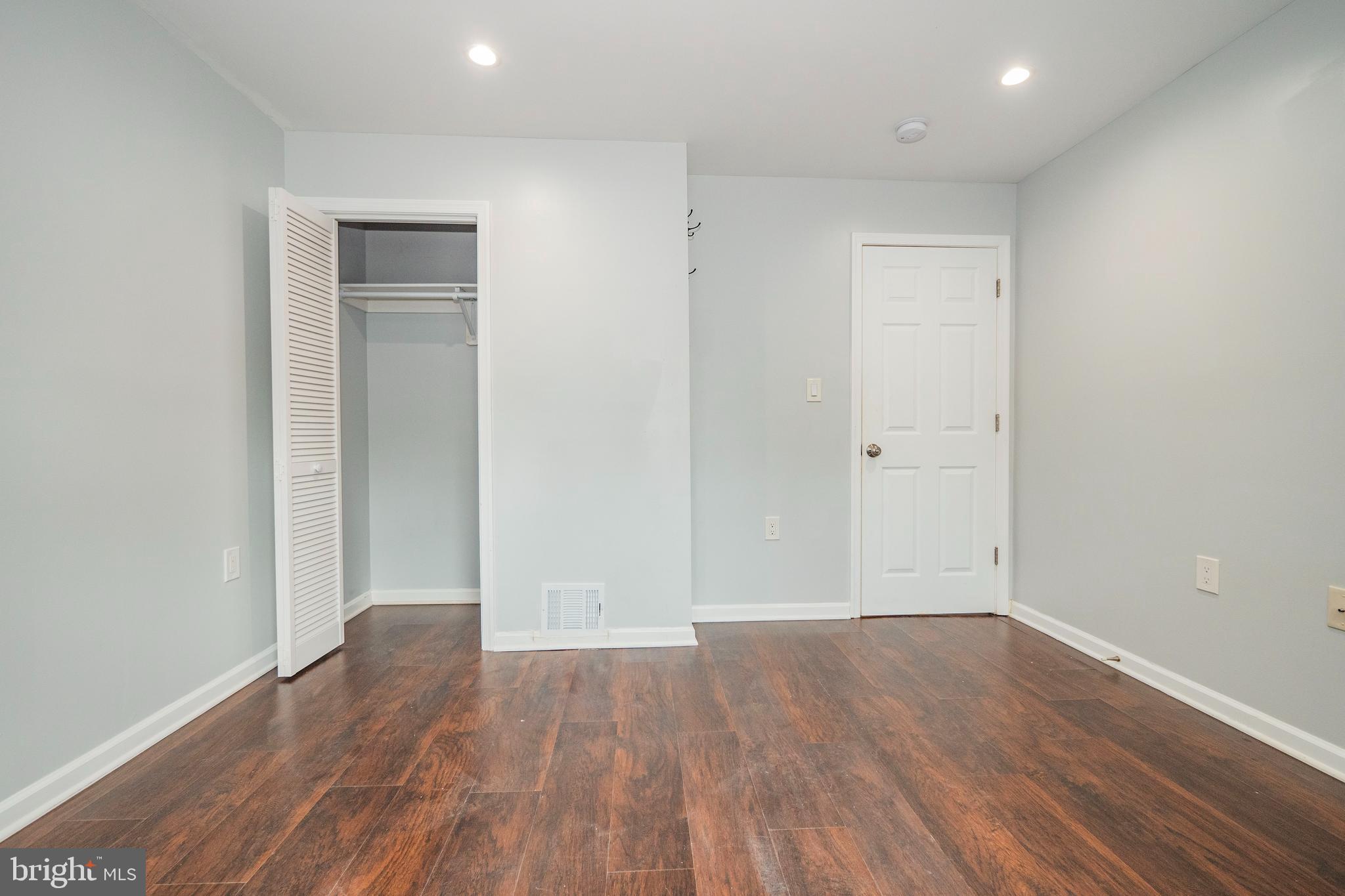 LINCOLN PARK - Residential