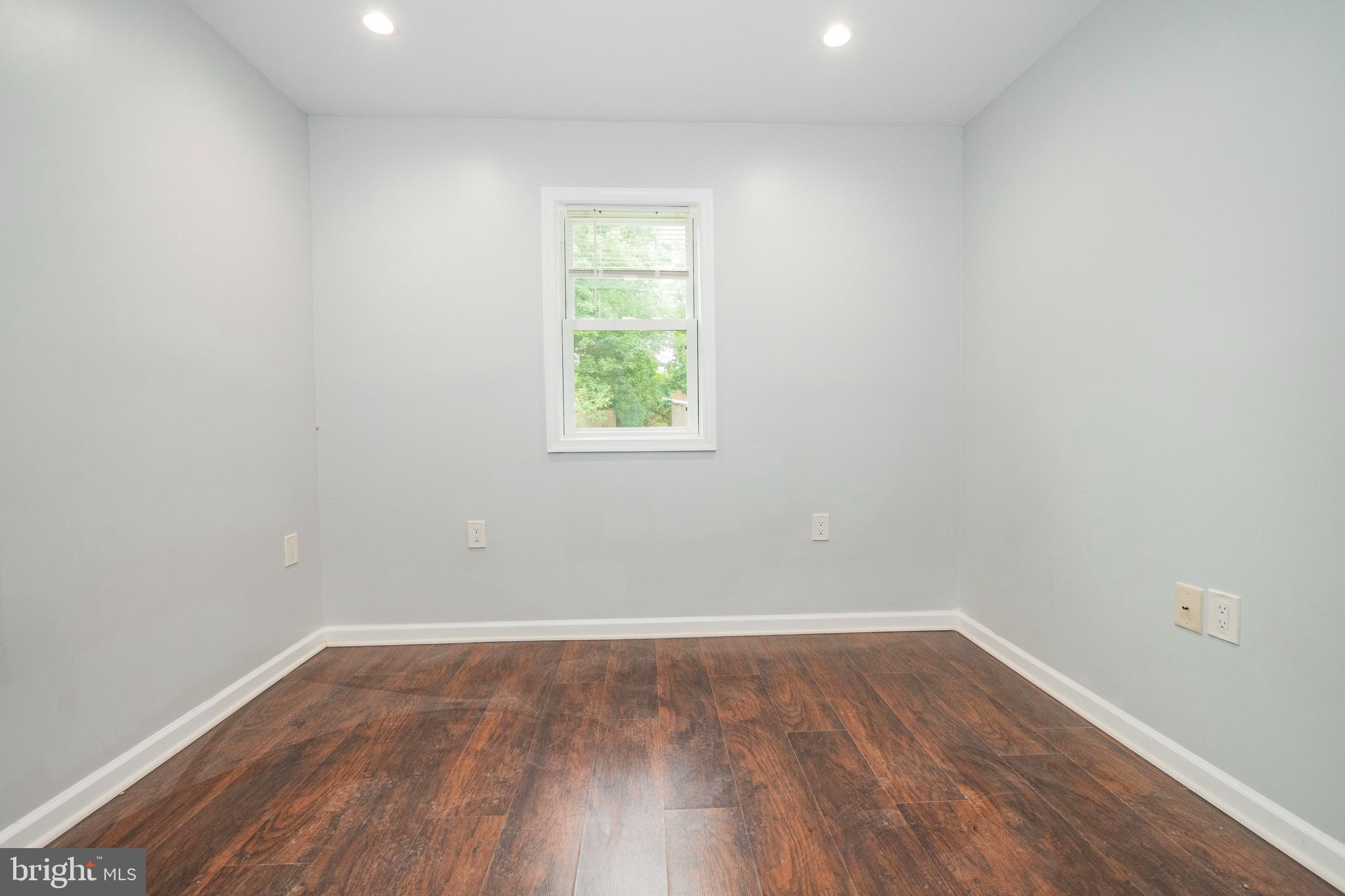 LINCOLN PARK - Residential