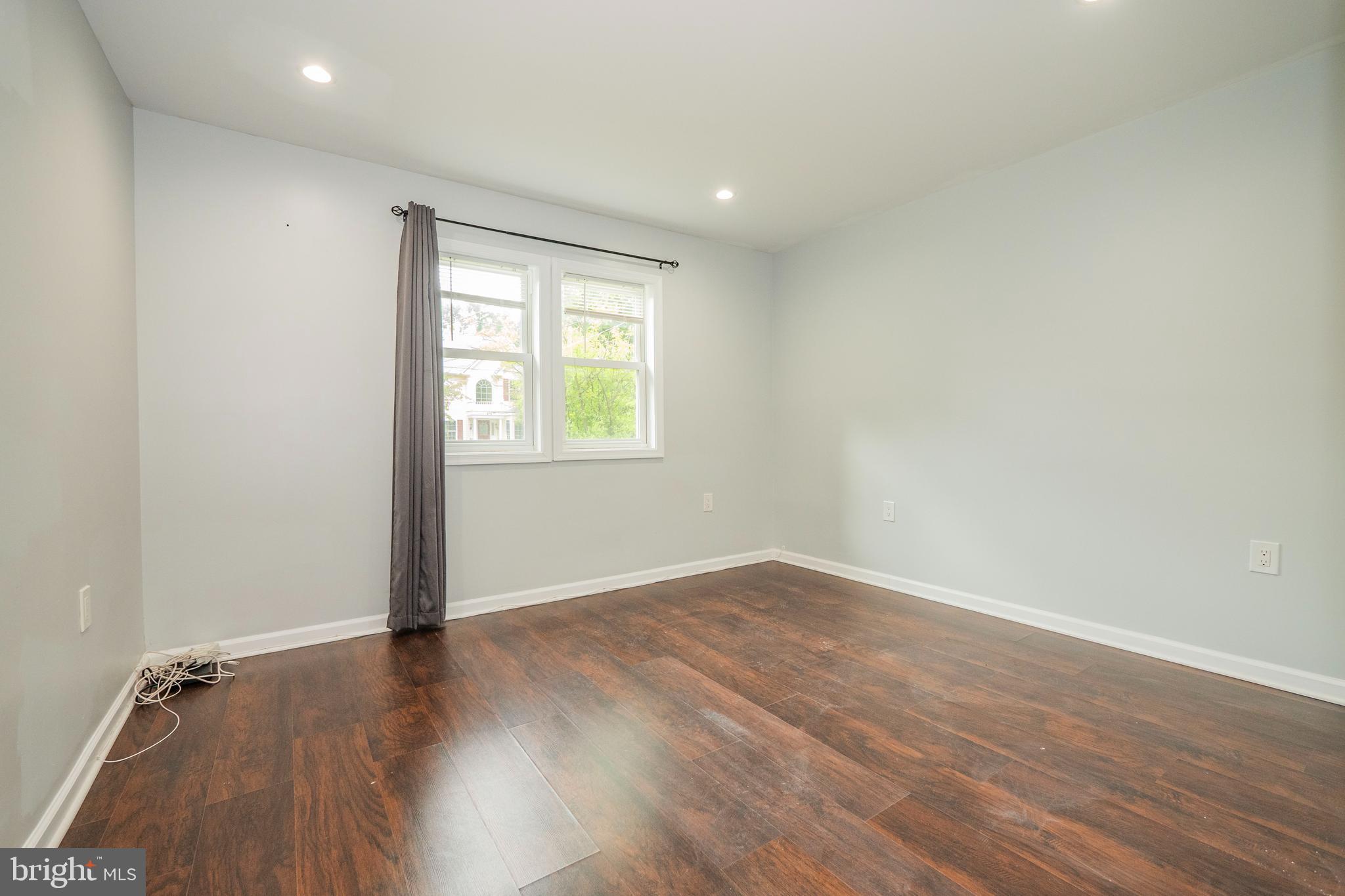 LINCOLN PARK - Residential