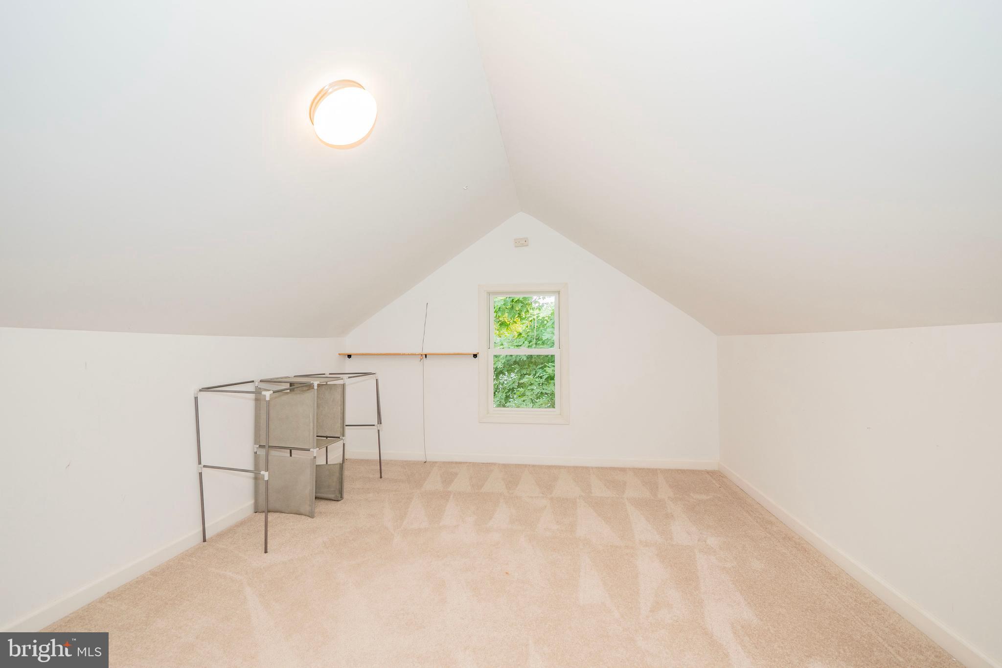 LINCOLN PARK - Residential