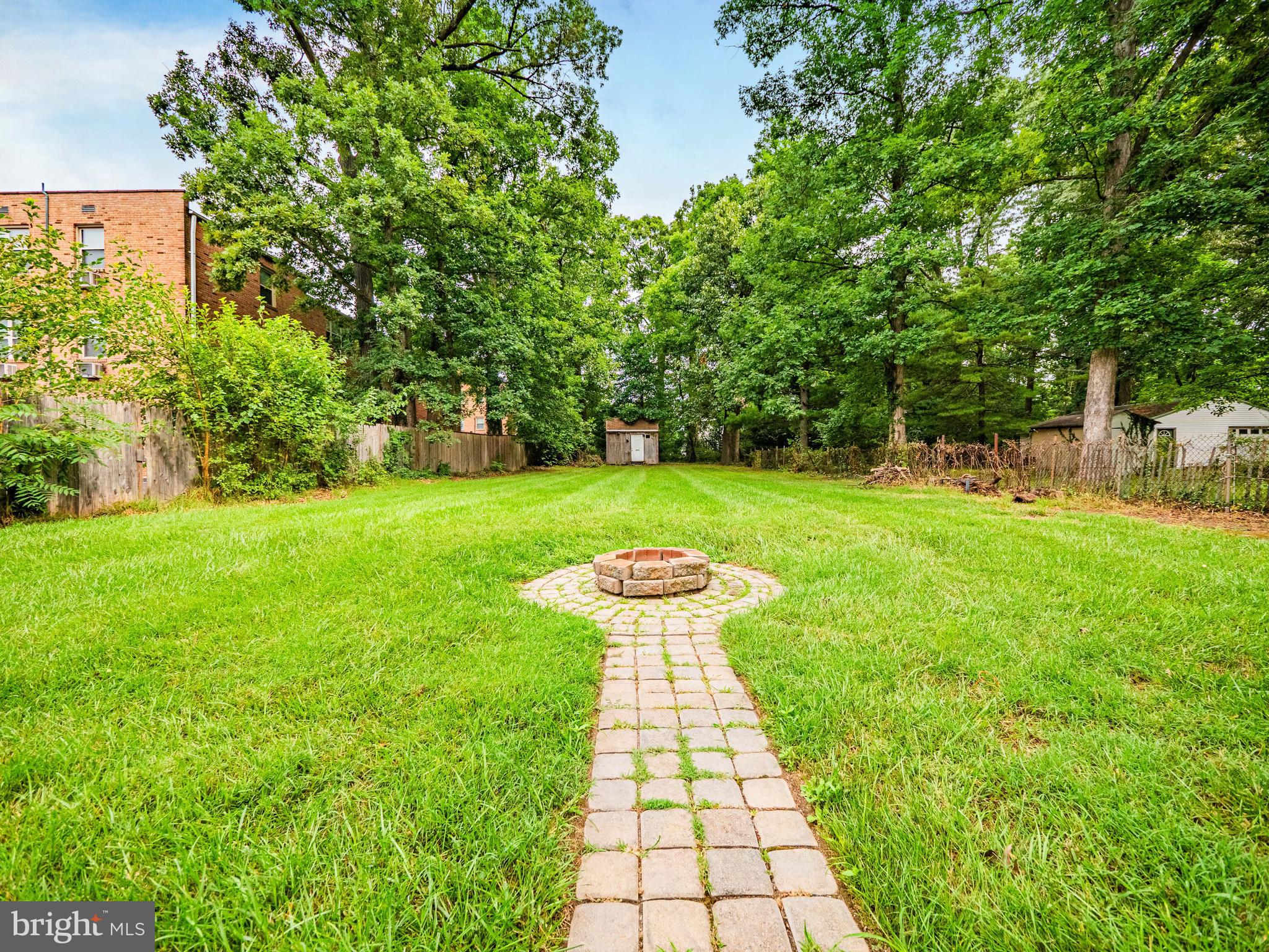 LINCOLN PARK - Residential