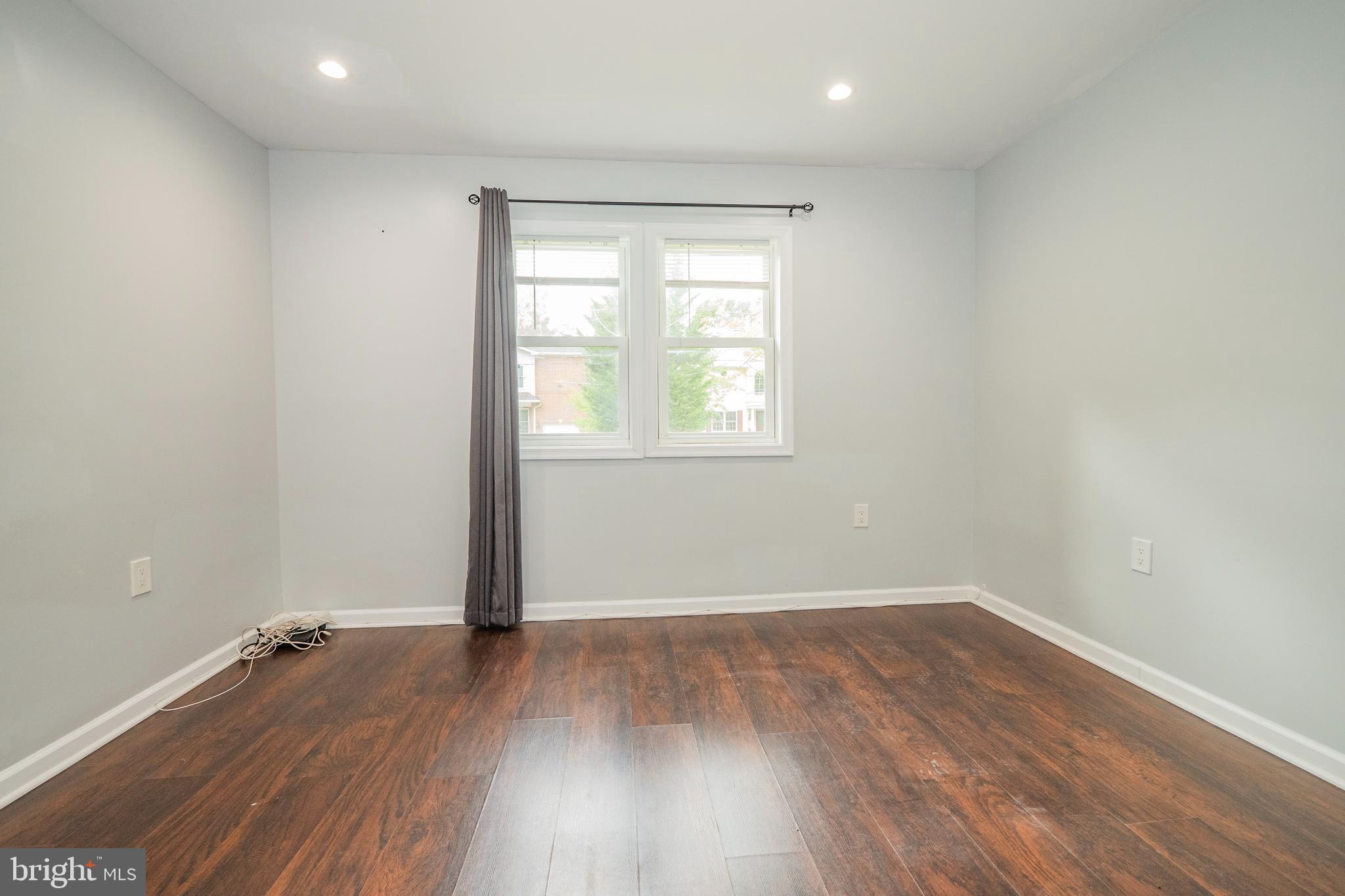 LINCOLN PARK - Residential