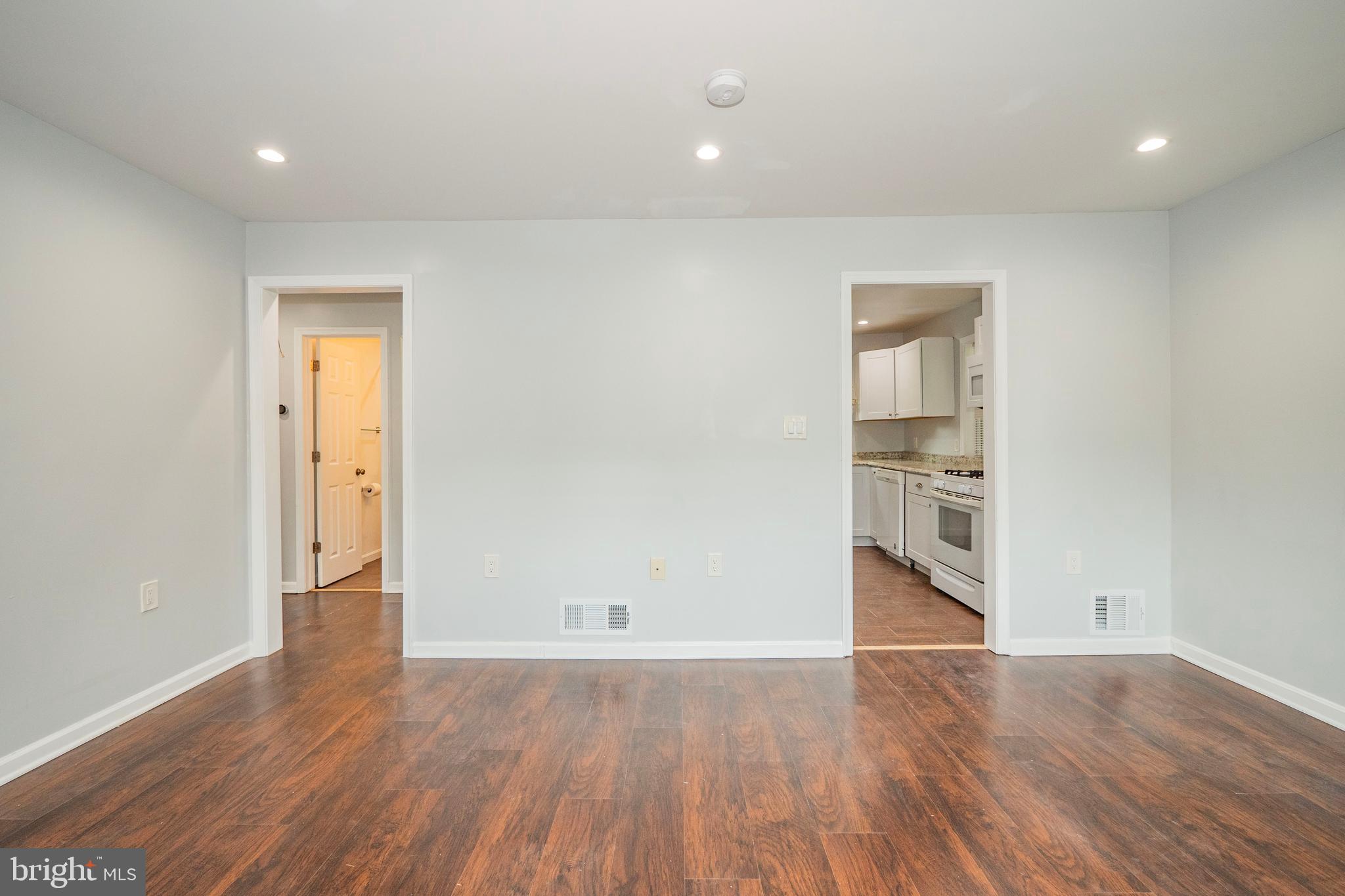 LINCOLN PARK - Residential