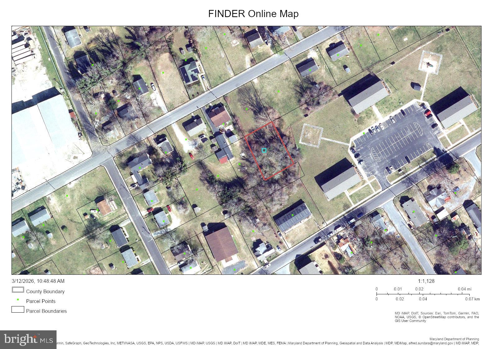 Main image without alt text